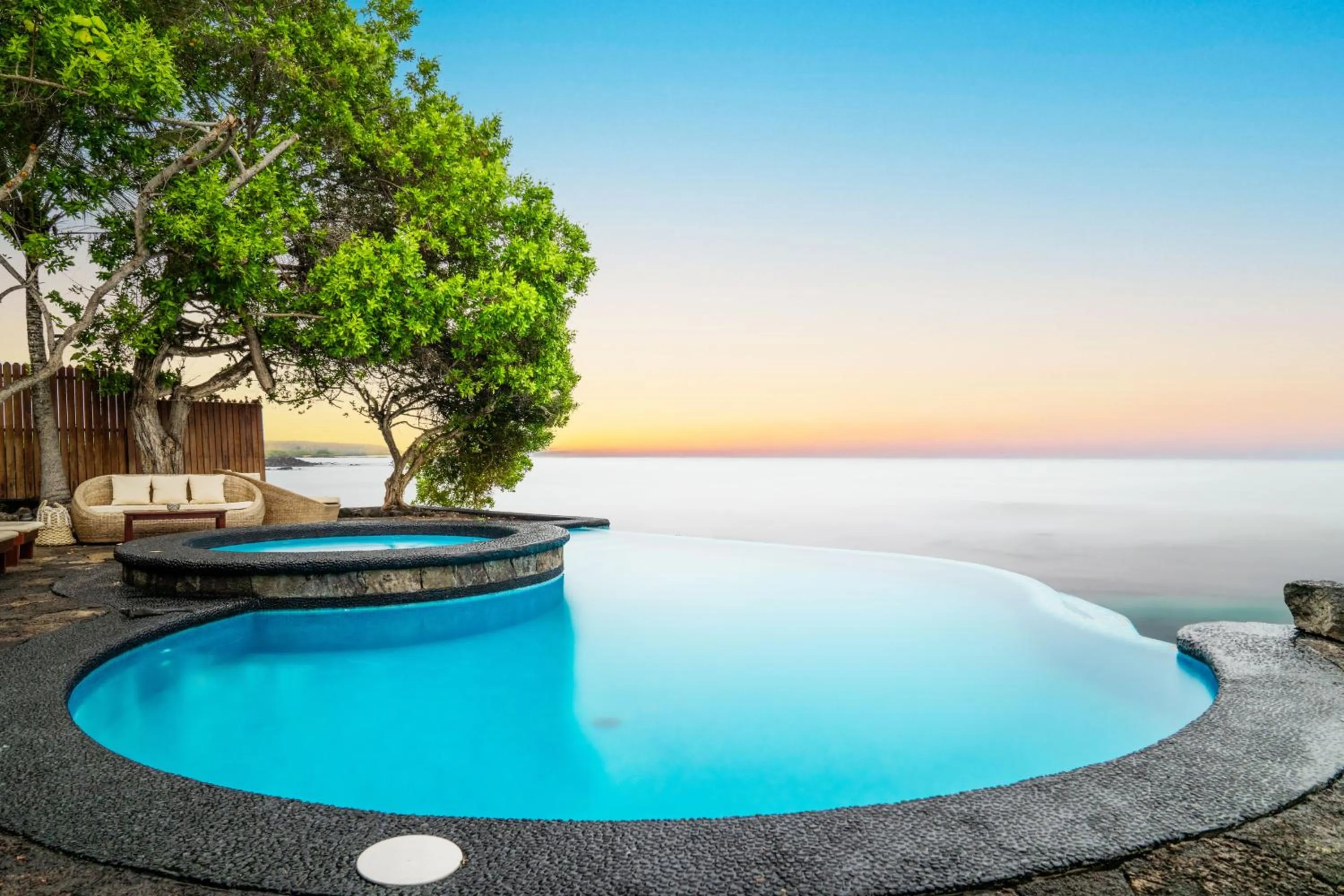 Swimming pool in Hotel Villa Escalesia Galapagos