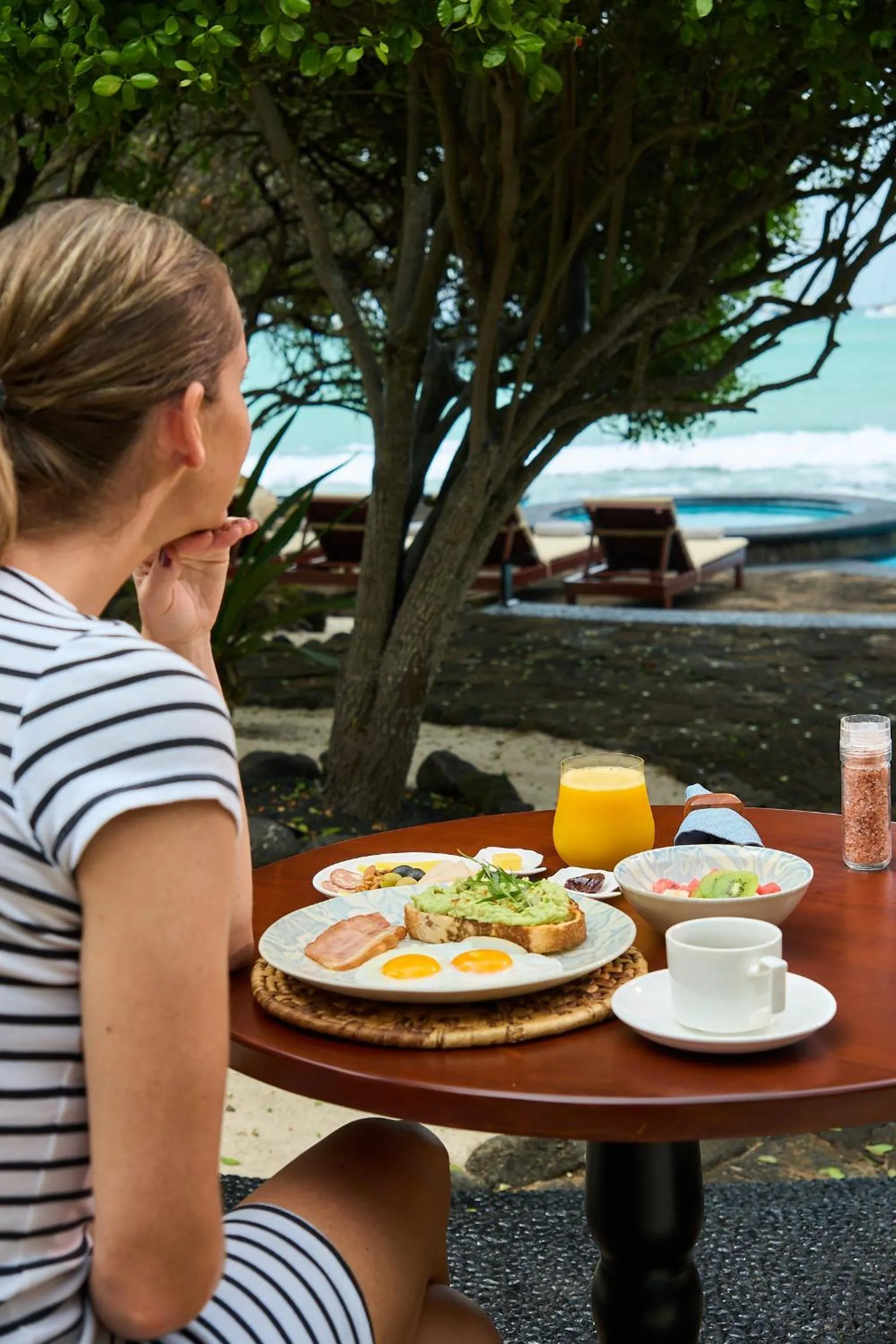 Breakfast in Hotel Villa Escalesia Galapagos