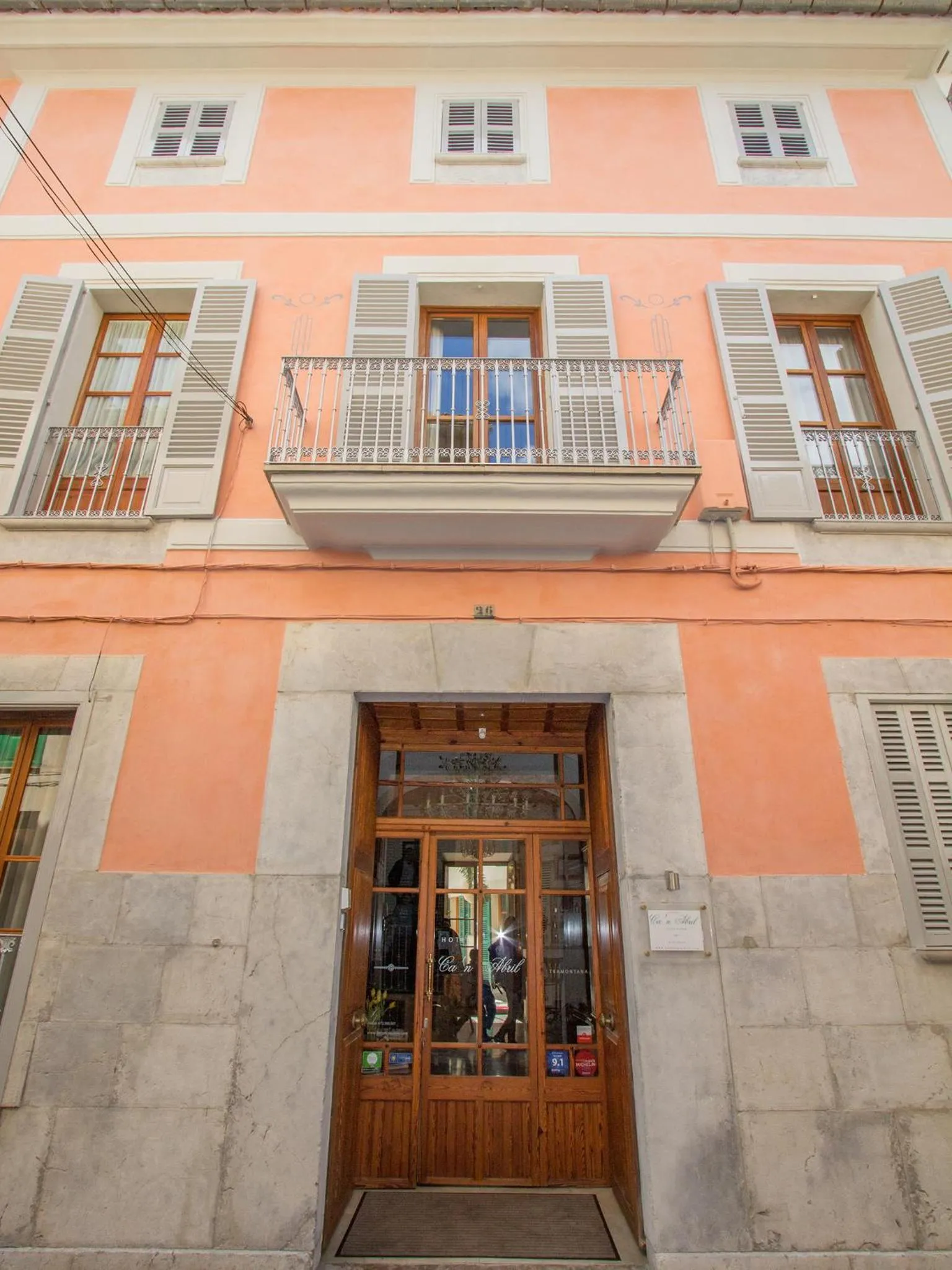 Facade/entrance in Hotel Can Abril