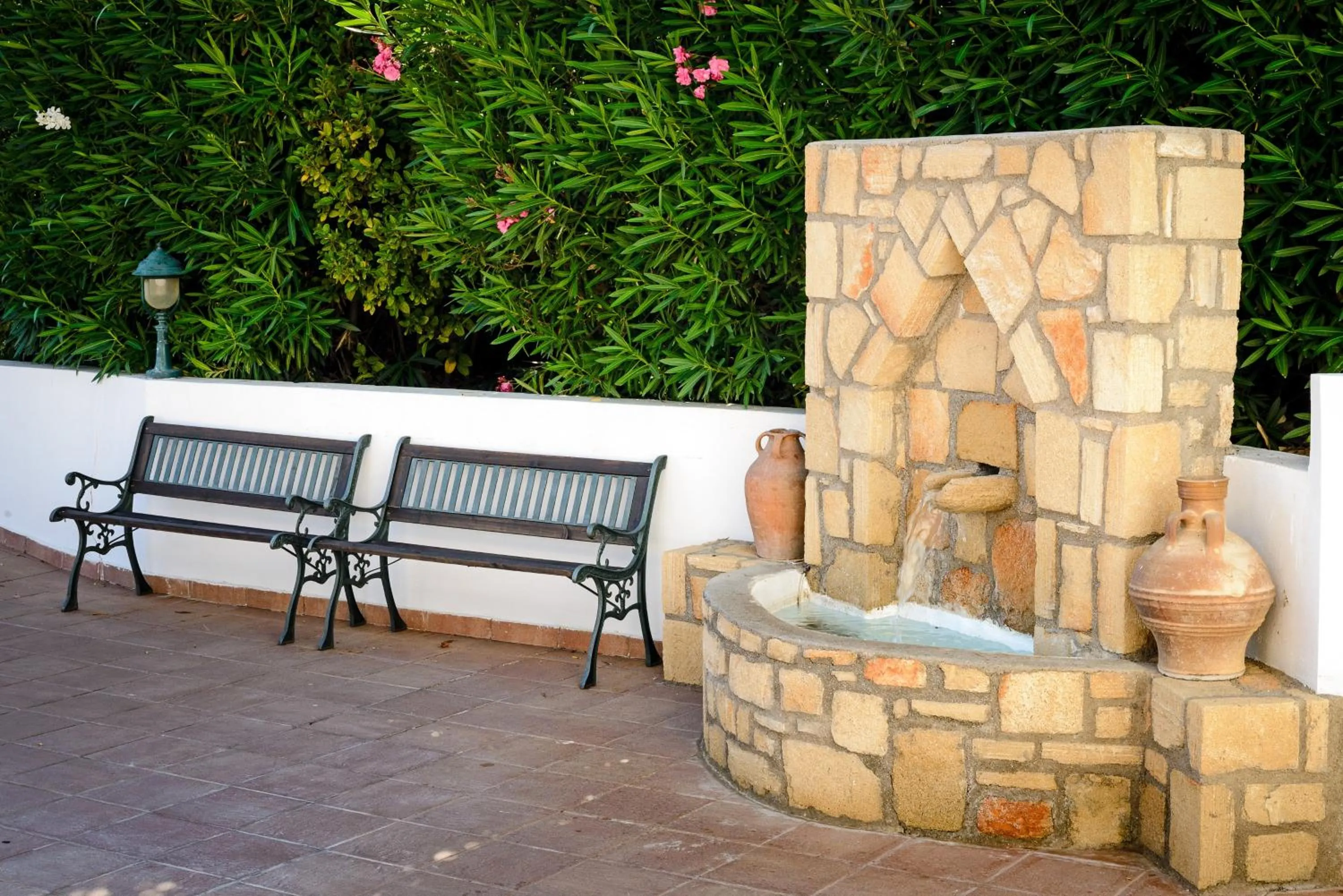 Garden in Pefkos Village Resort