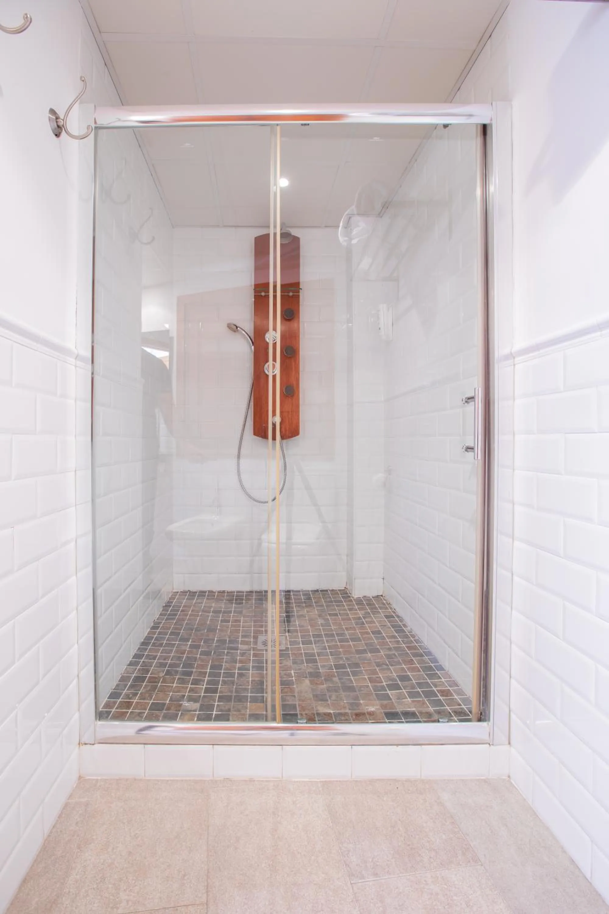 Shower in Soho Boutique Atalia
