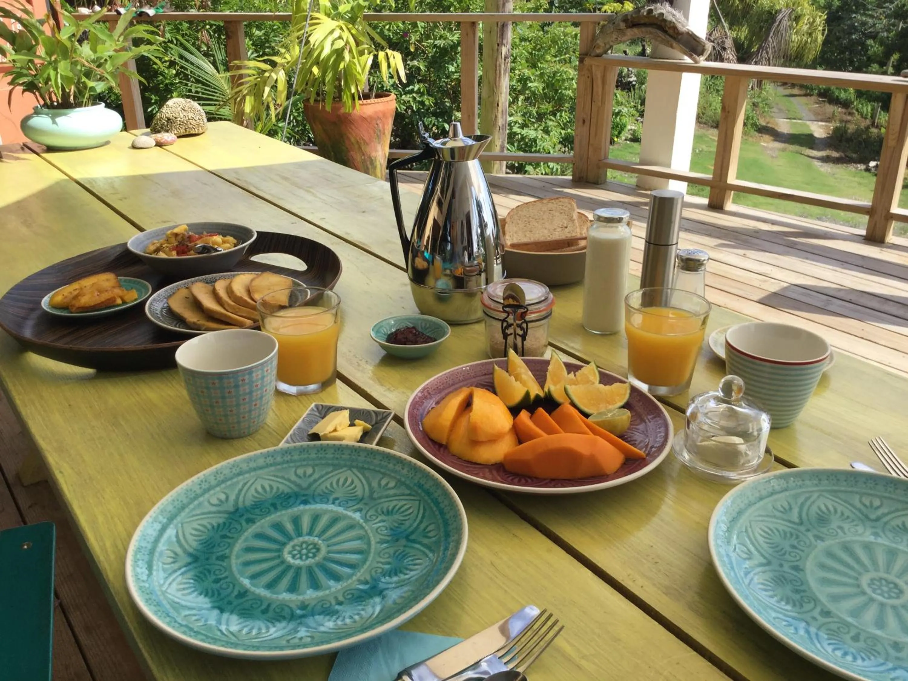 Food and drinks in Fantastic views at Friends