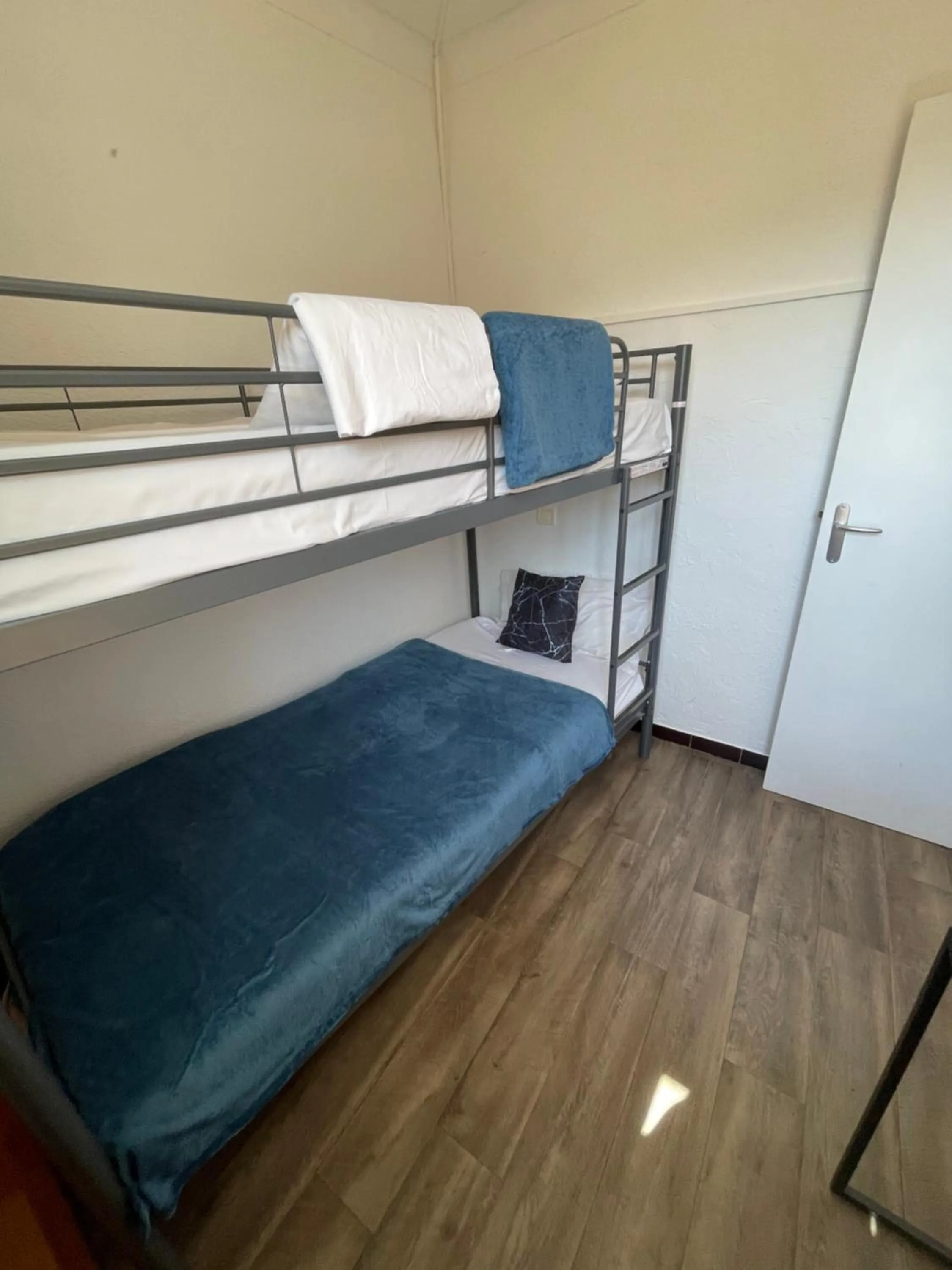 bunk bed in Hotel Clair Logis