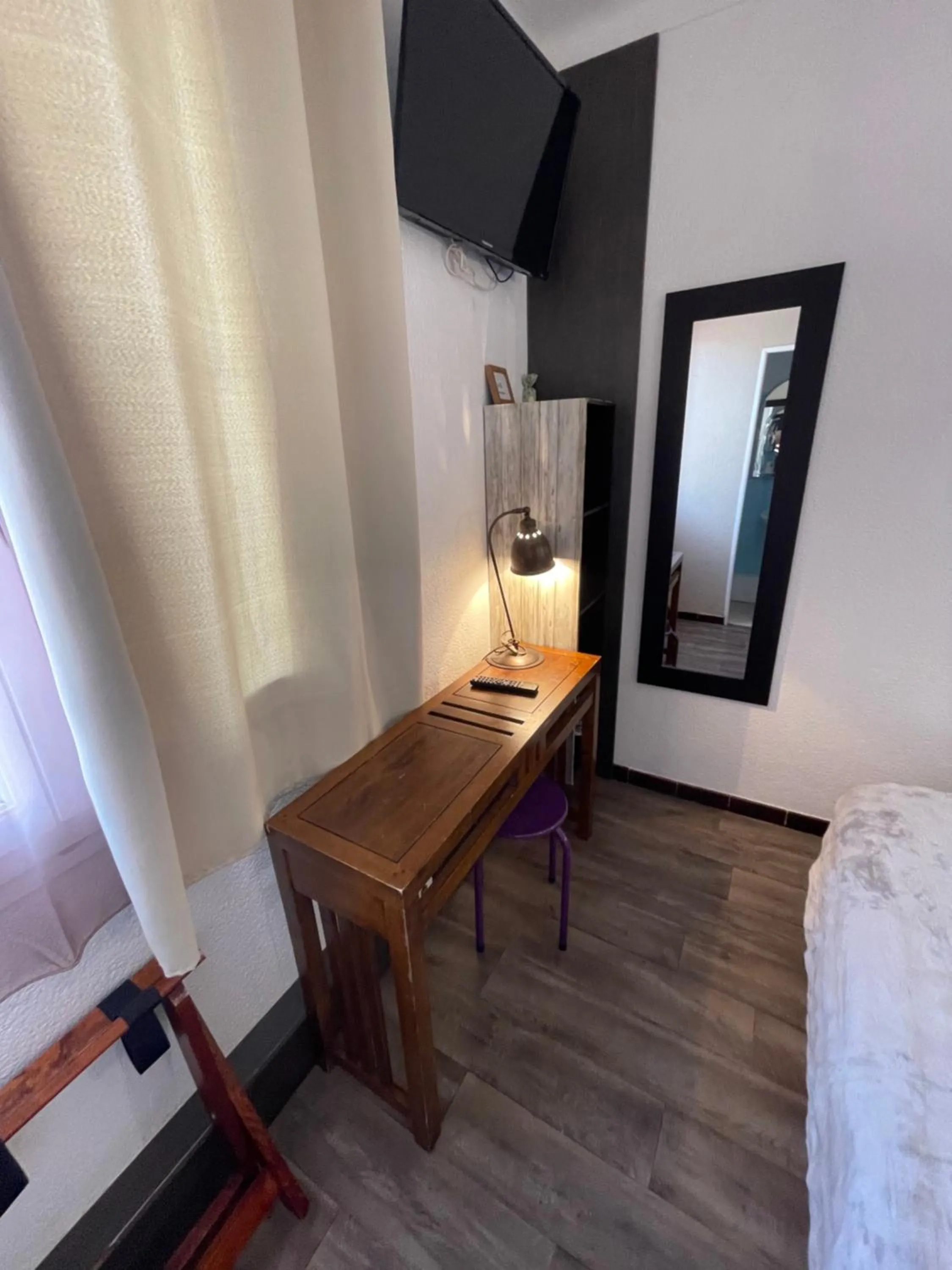 TV and multimedia in Hotel Clair Logis