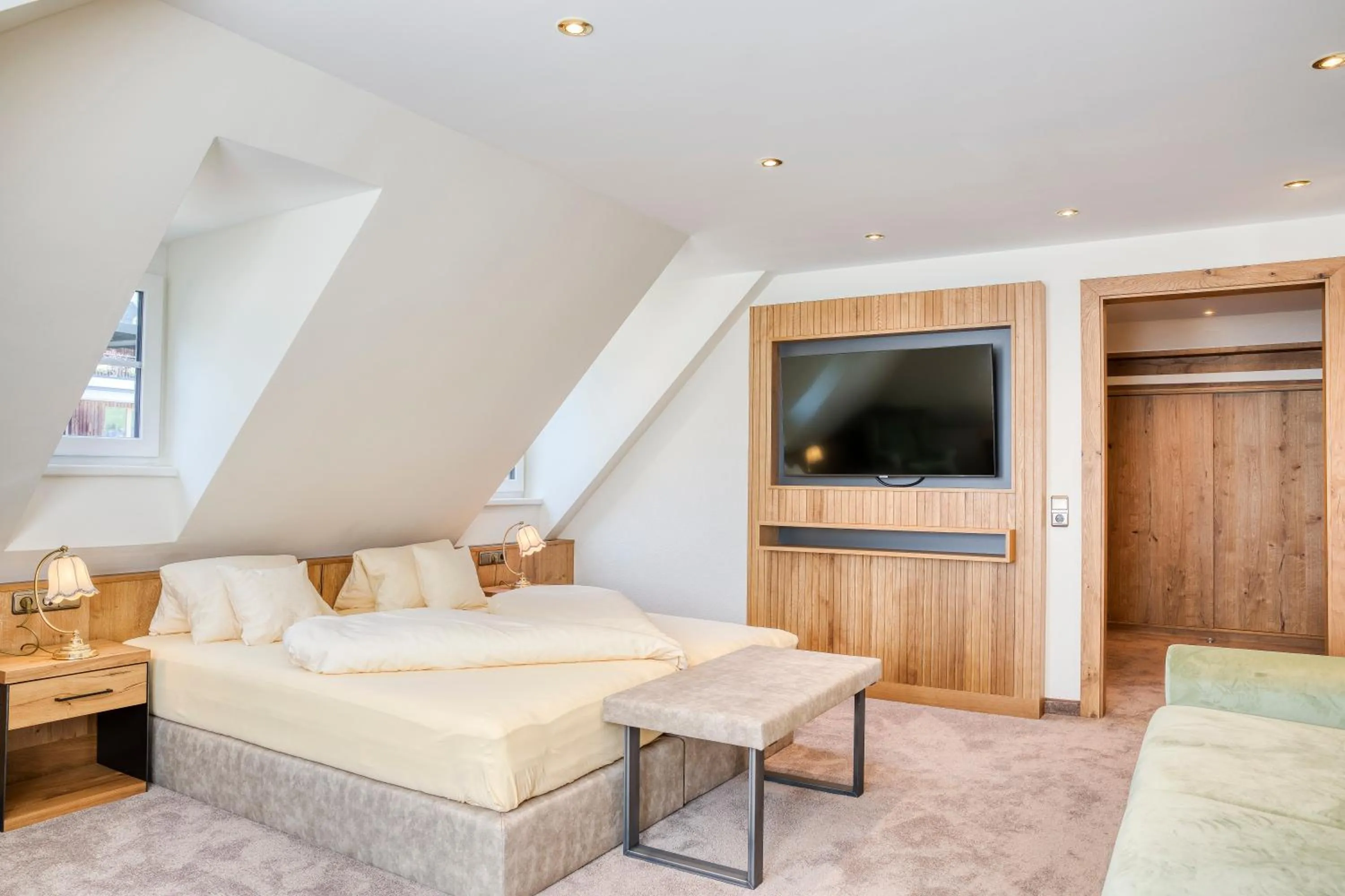 Photo of the whole room, Bed in Hotel Alte Post