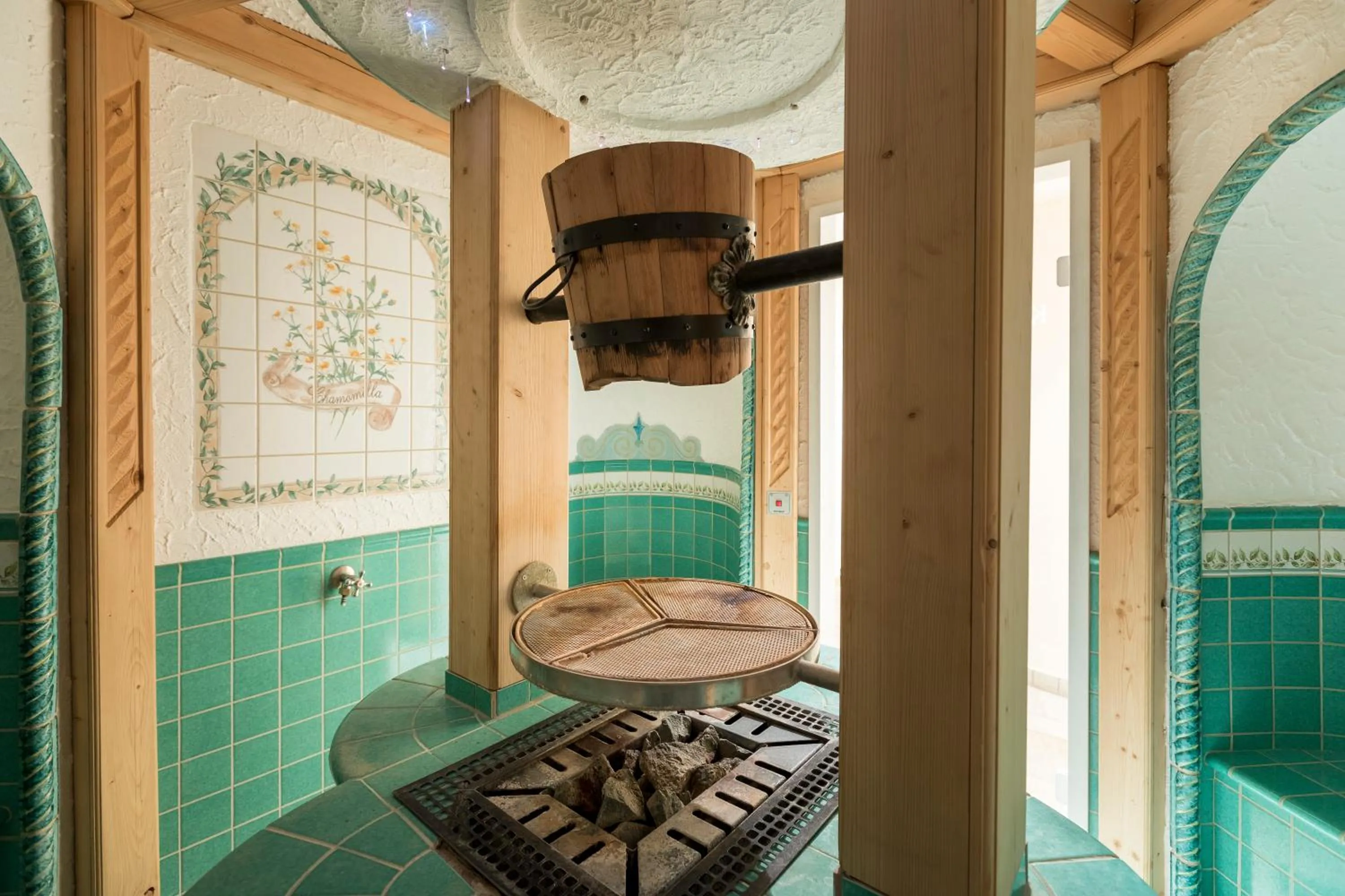Steam room, Bed in Hotel Alte Post
