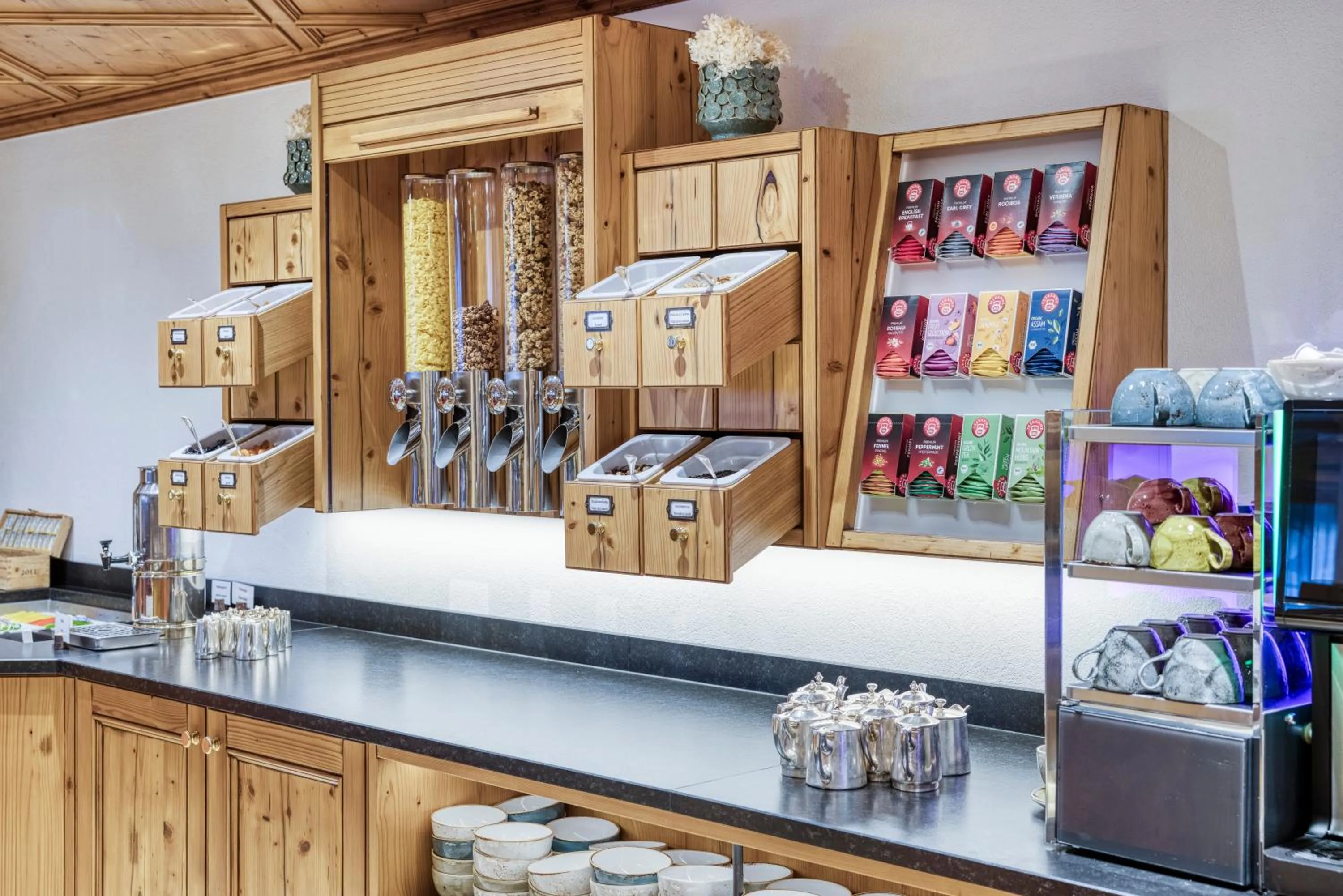 Buffet breakfast in Hotel Alte Post