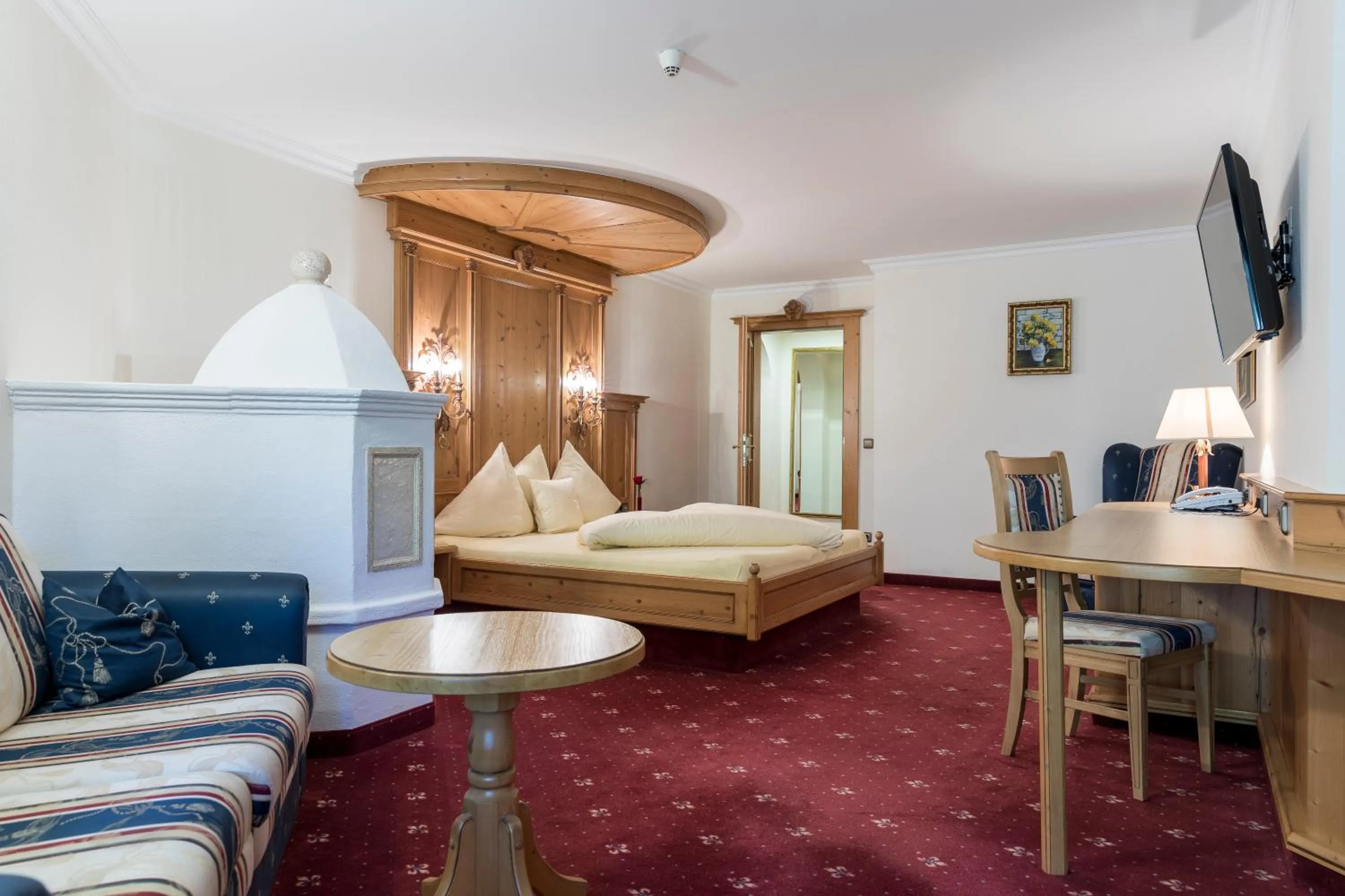 Photo of the whole room, Bed in Hotel Alte Post