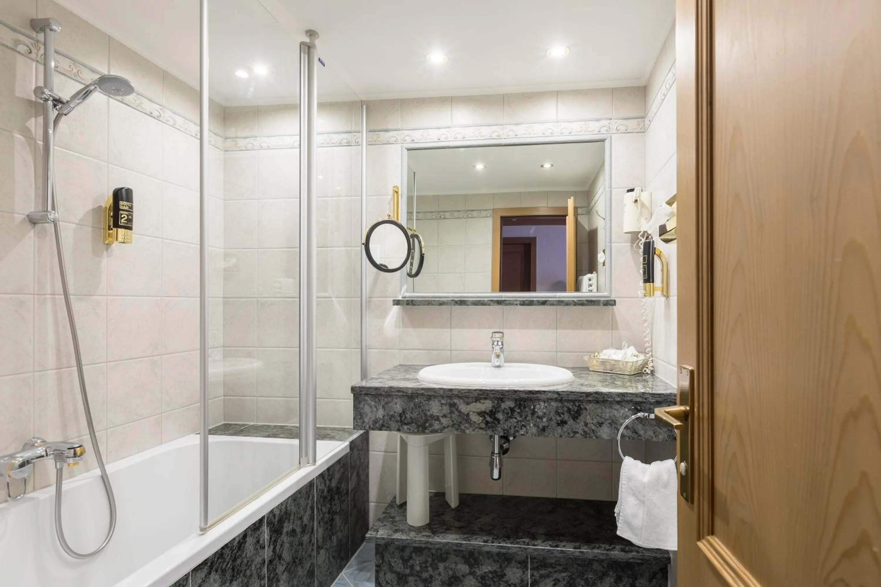 Bathroom in Hotel Alte Post