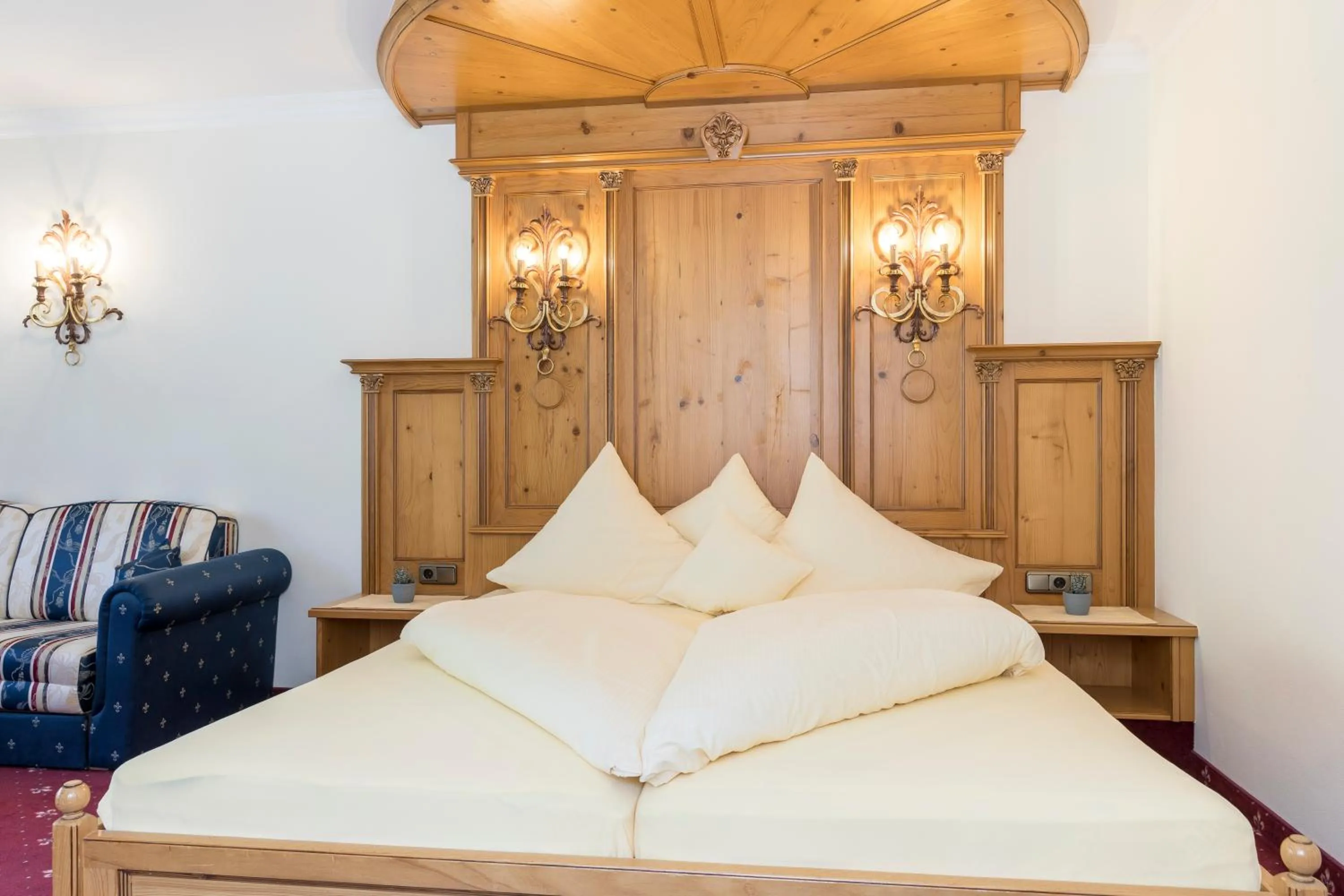 Photo of the whole room, Bed in Hotel Alte Post