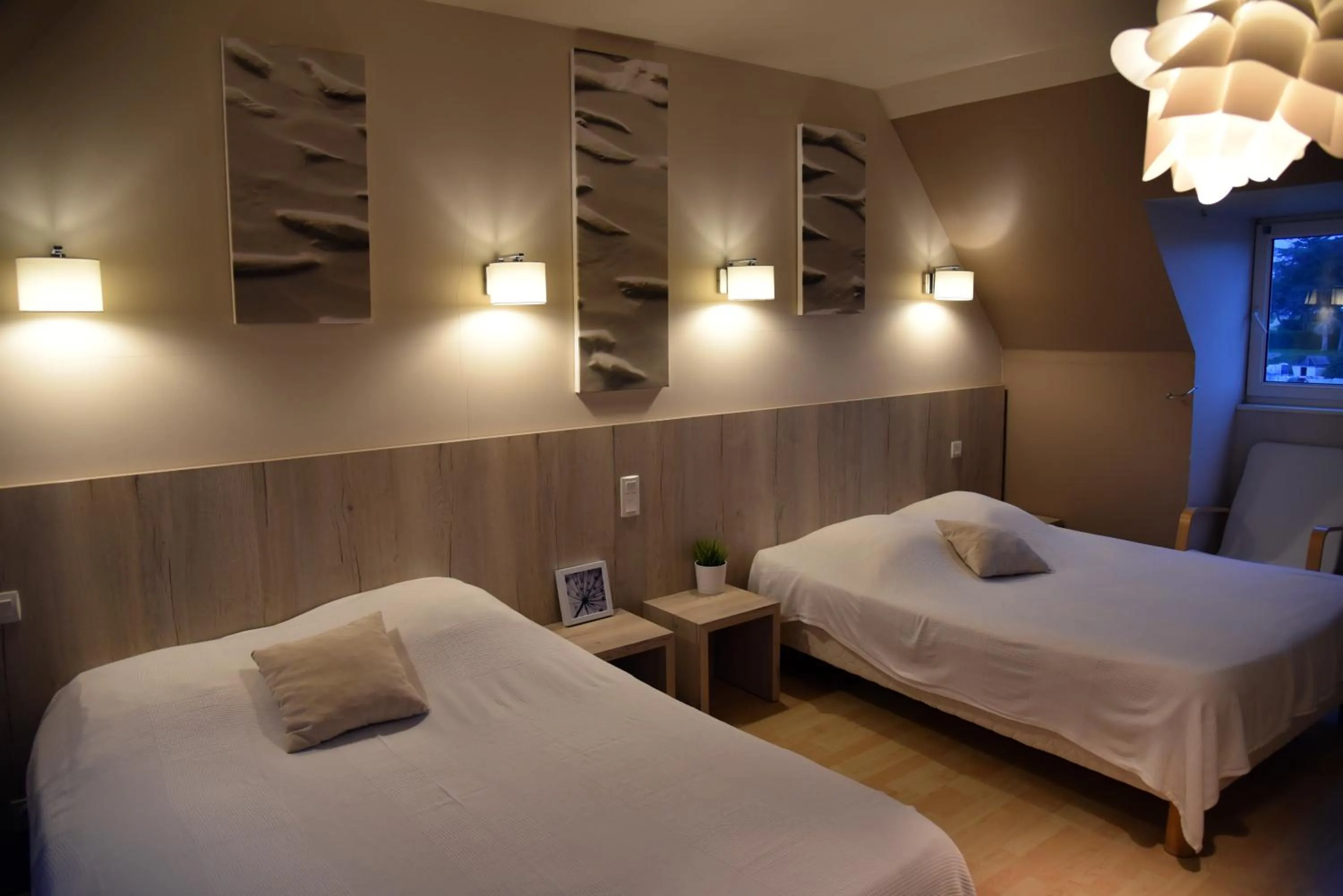 Bedroom, Bed in La Marine