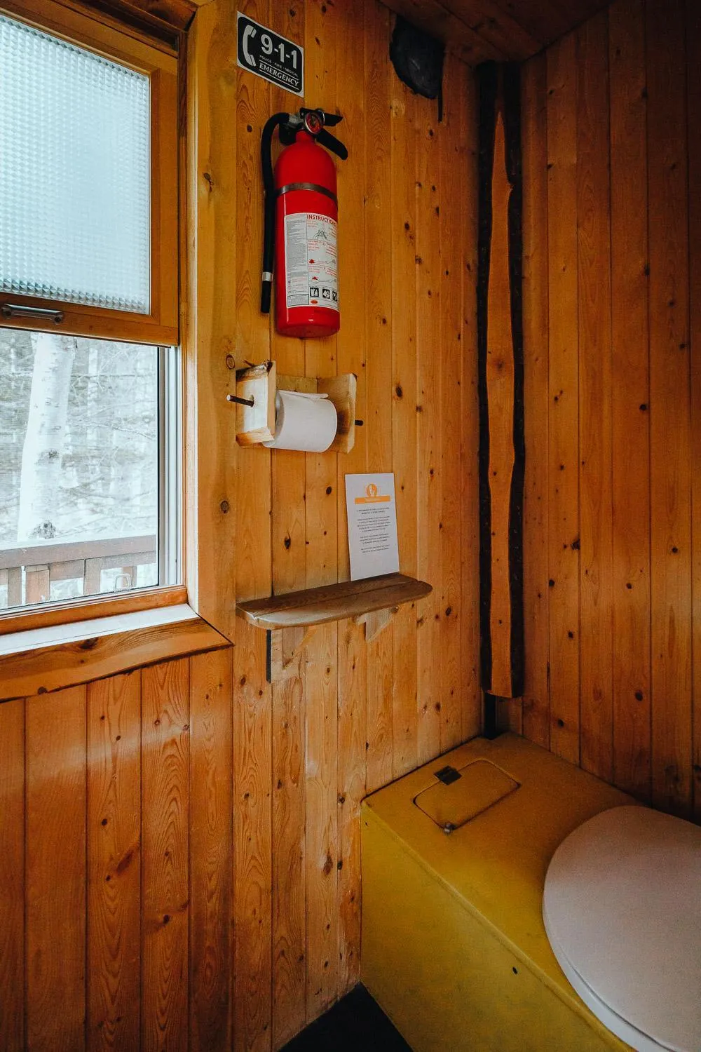 Bathroom, Bed in Canopée Lit