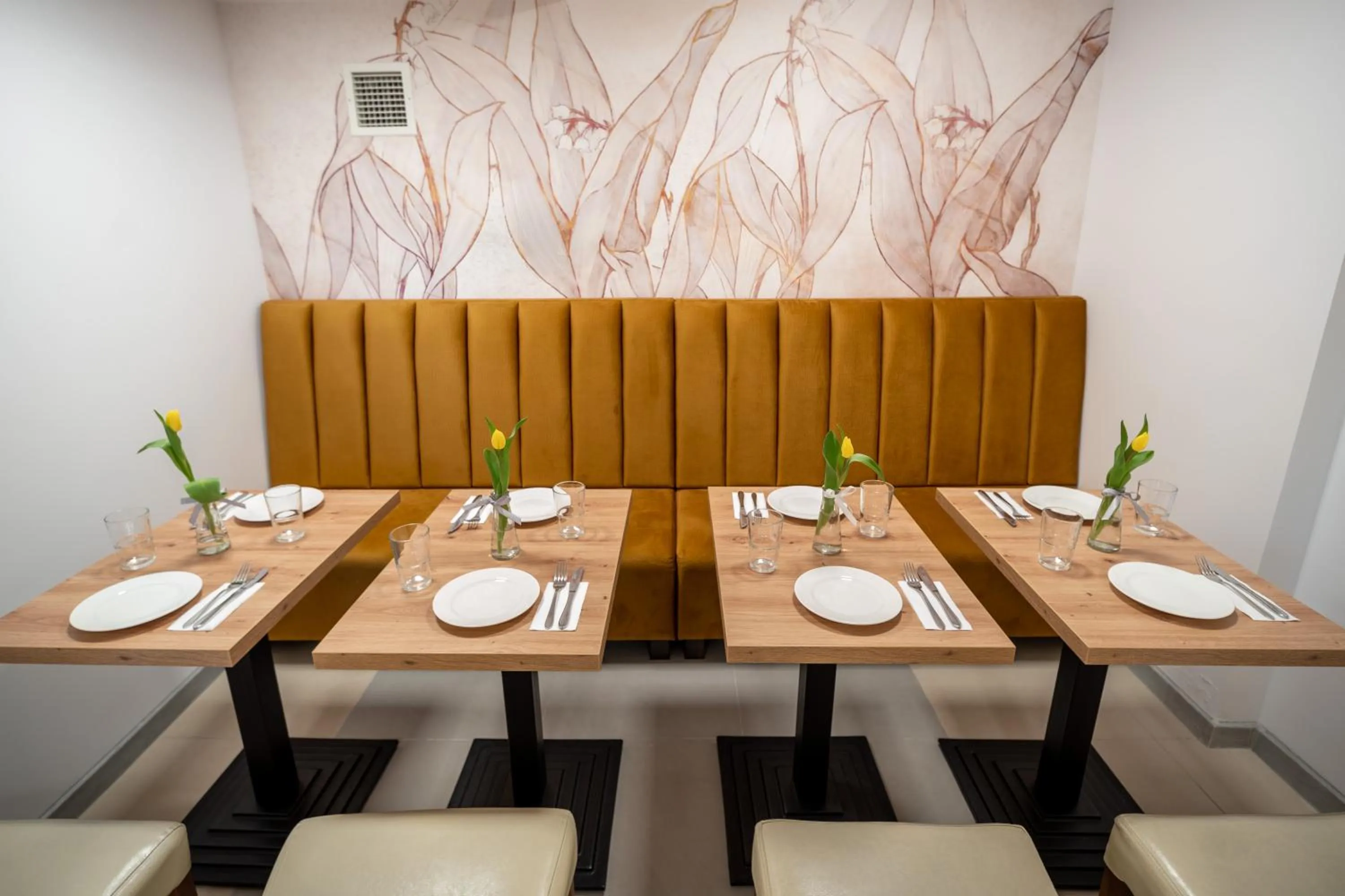 Restaurant/places to eat in Panorama Park