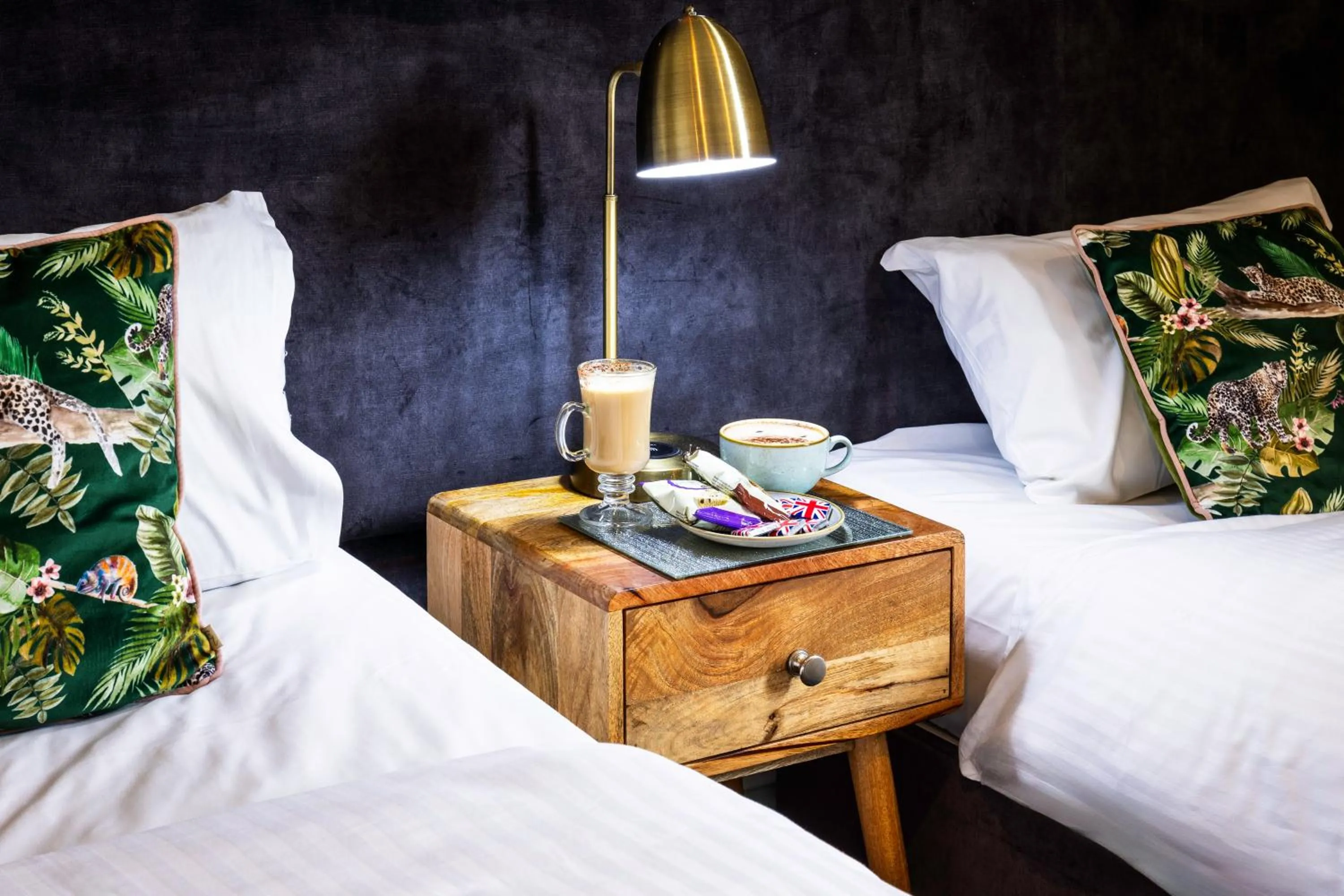 Bed in The Royal Station Hotel