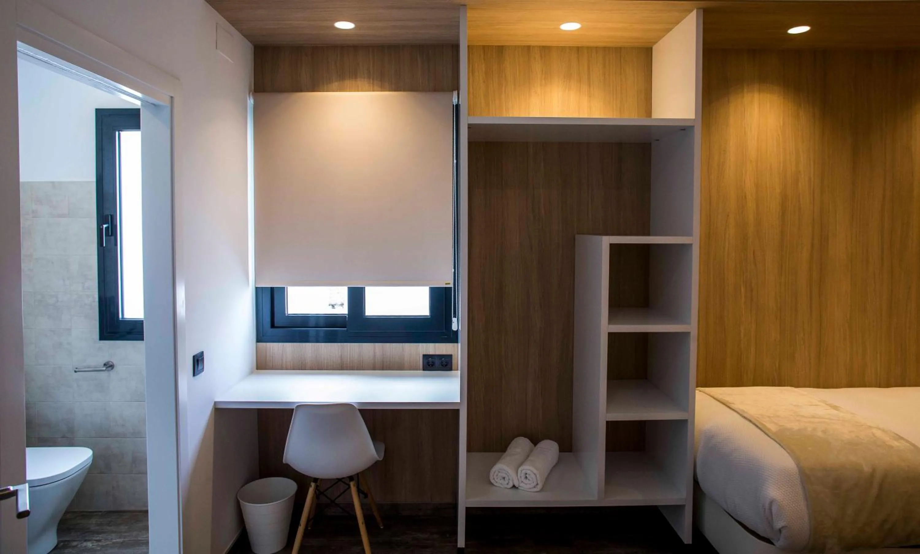 Decorative detail, Bed in Hostal Sevilla Santa Justa - Adults only