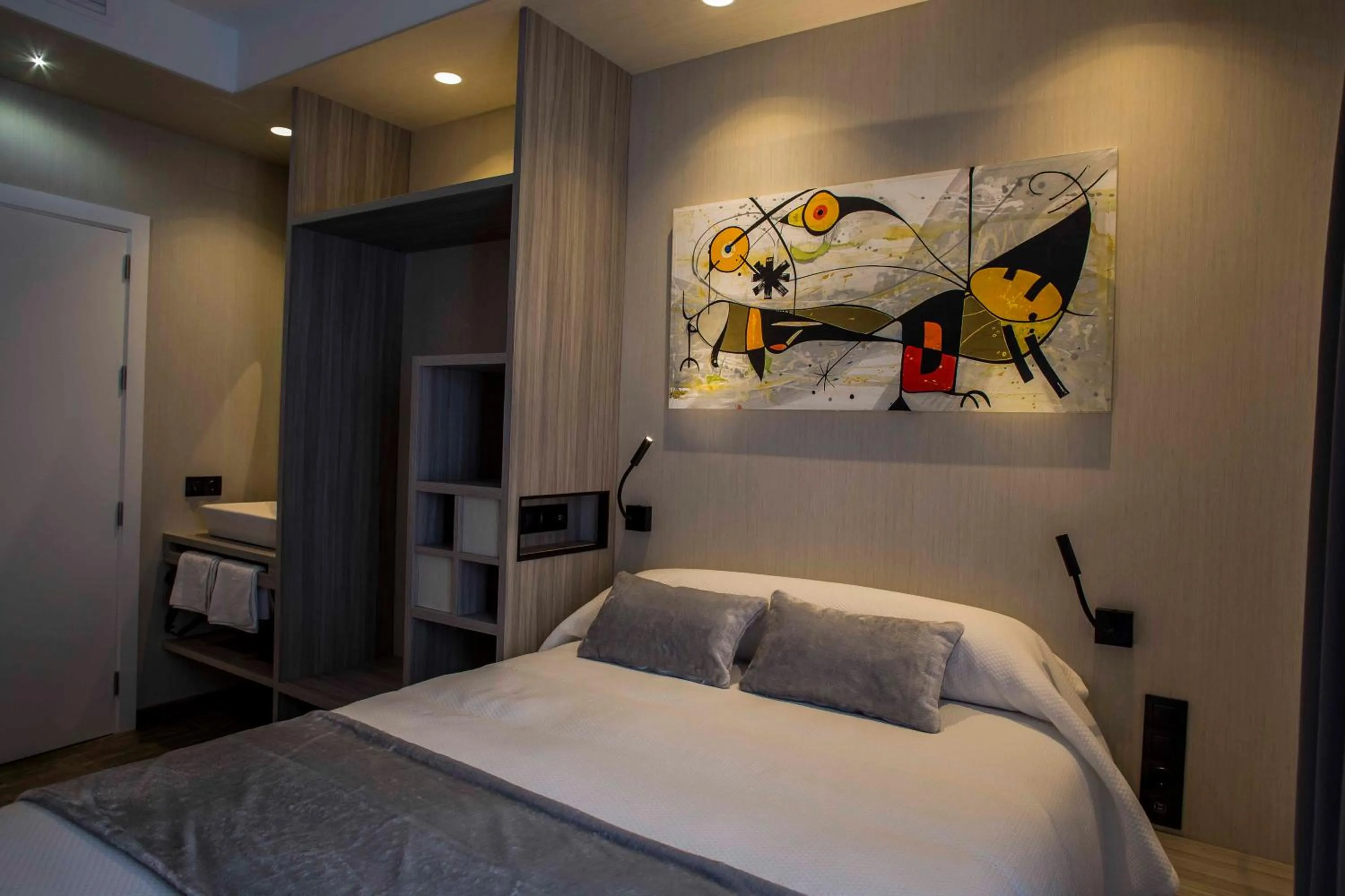 Decorative detail, Bed in Hostal Sevilla Santa Justa - Adults only