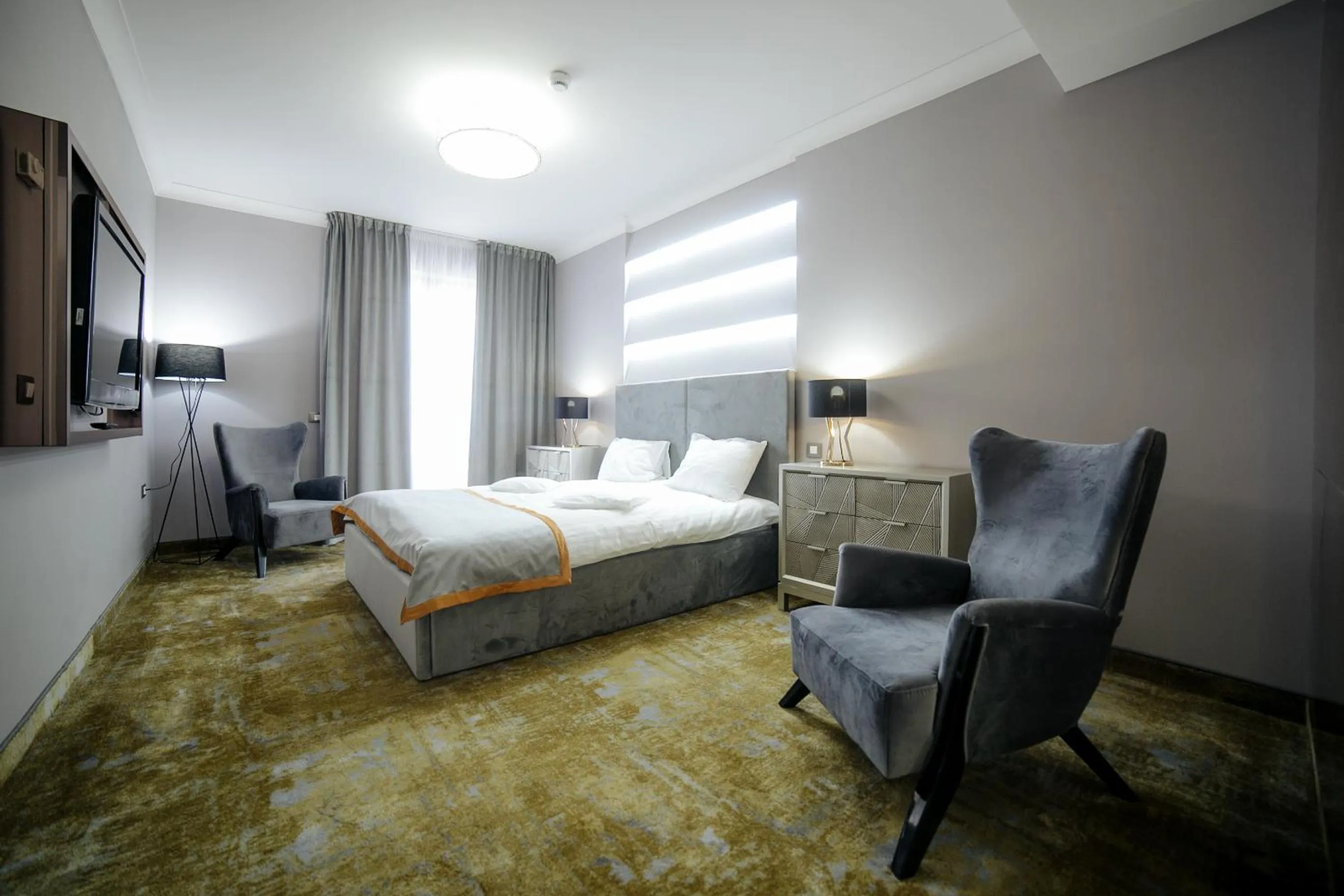 Bedroom, Bed in Royal Class Hotel