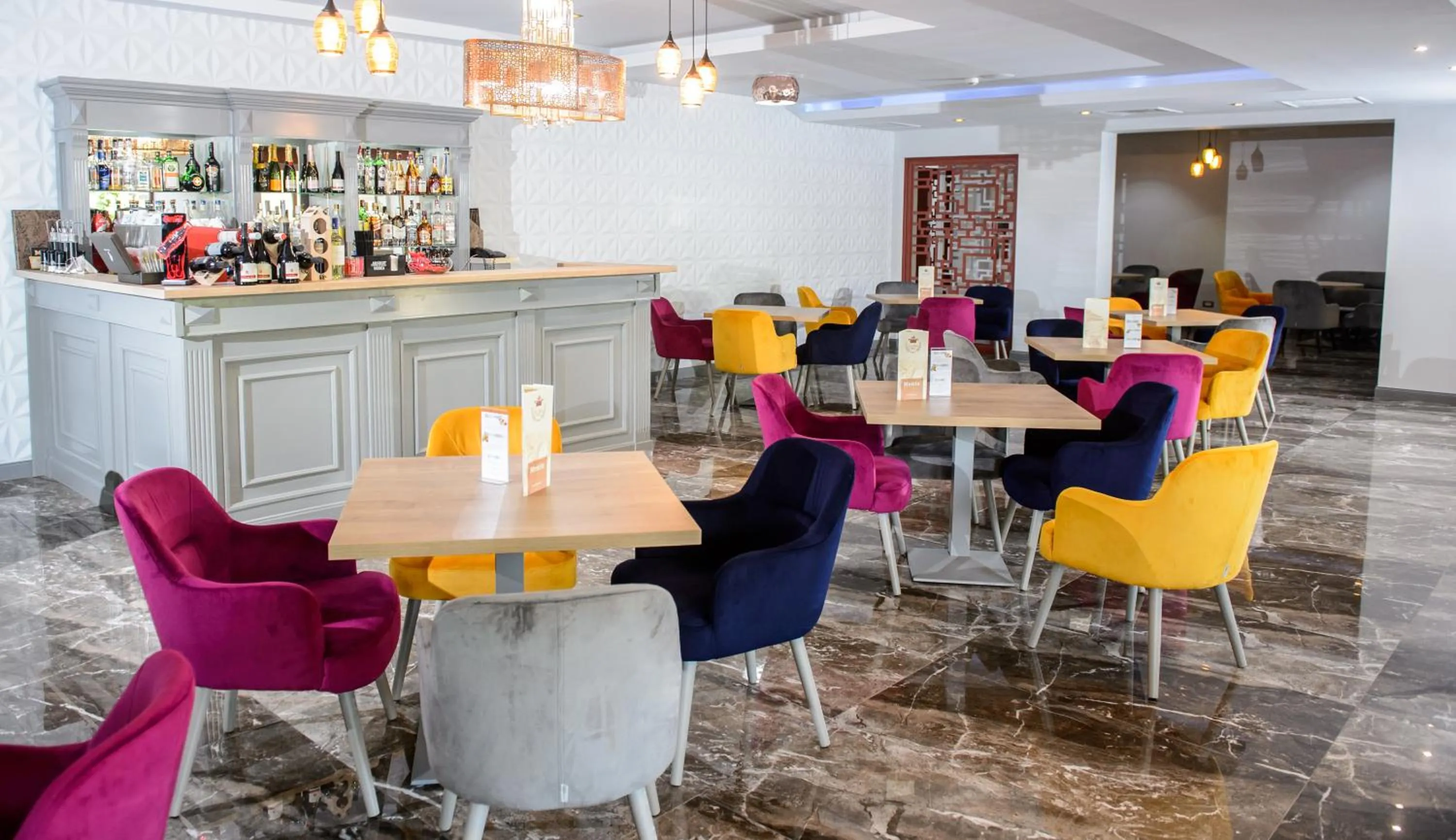 Lounge or bar in Royal Class Hotel