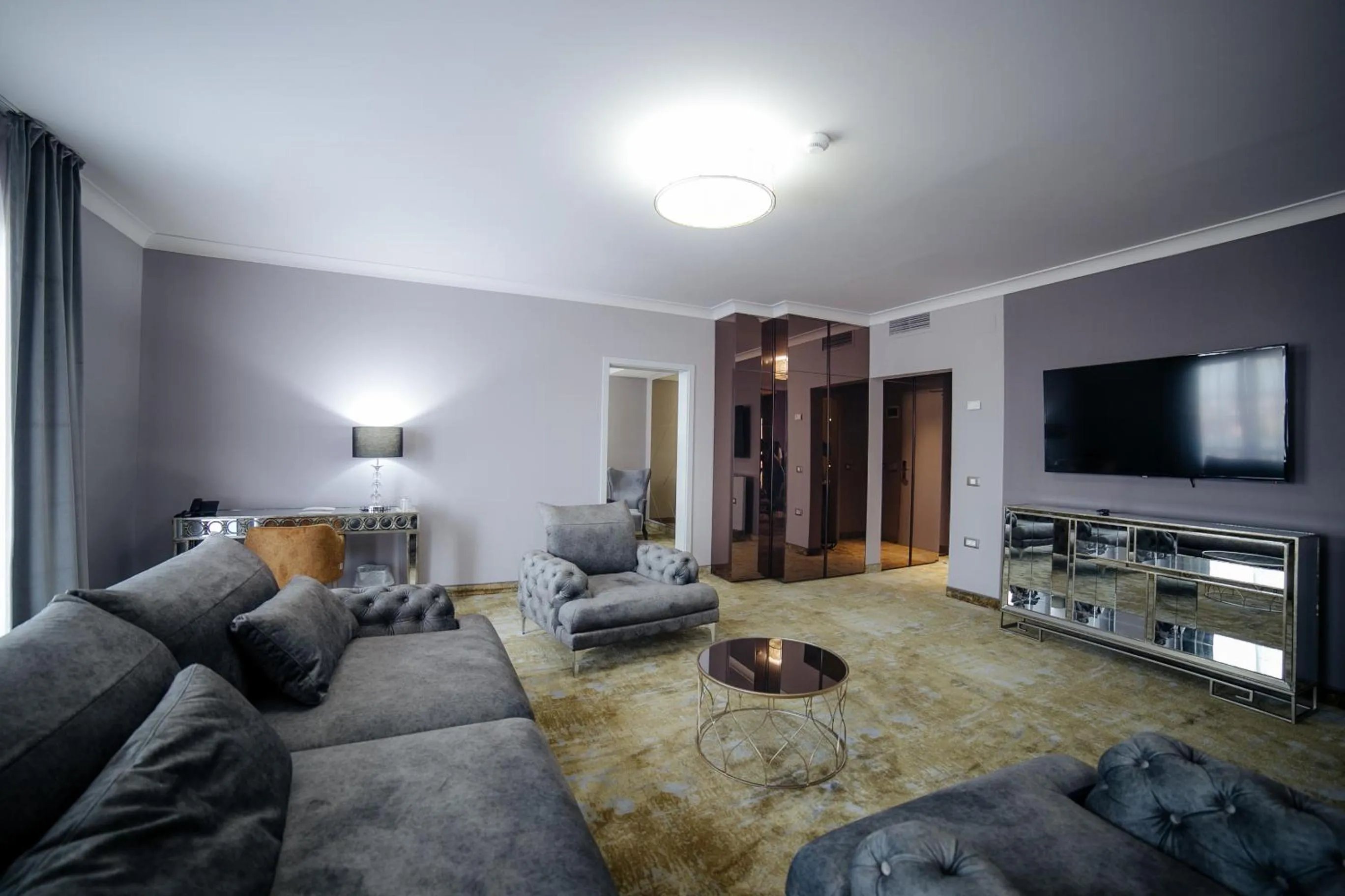 Living room in Royal Class Hotel