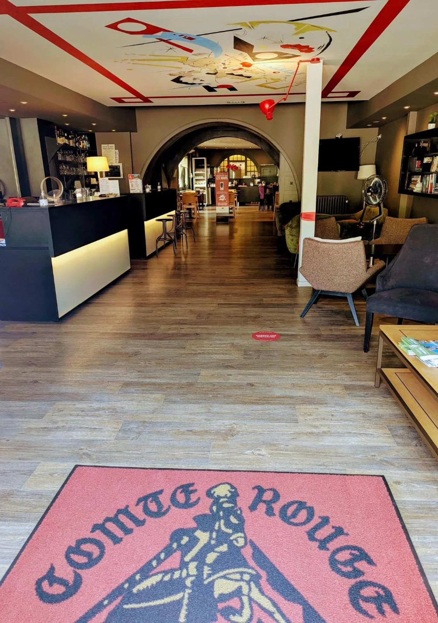 Lobby or reception in Hotel Thonon Centre Le Comte Rouge