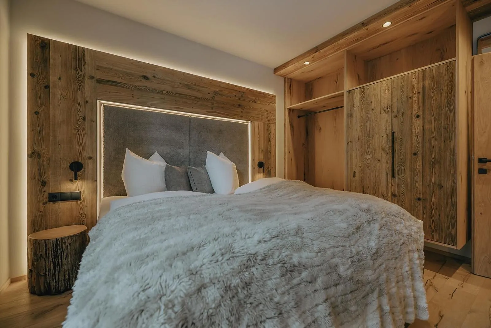 Bedroom, Bed in BRUGGER ChaletDorf