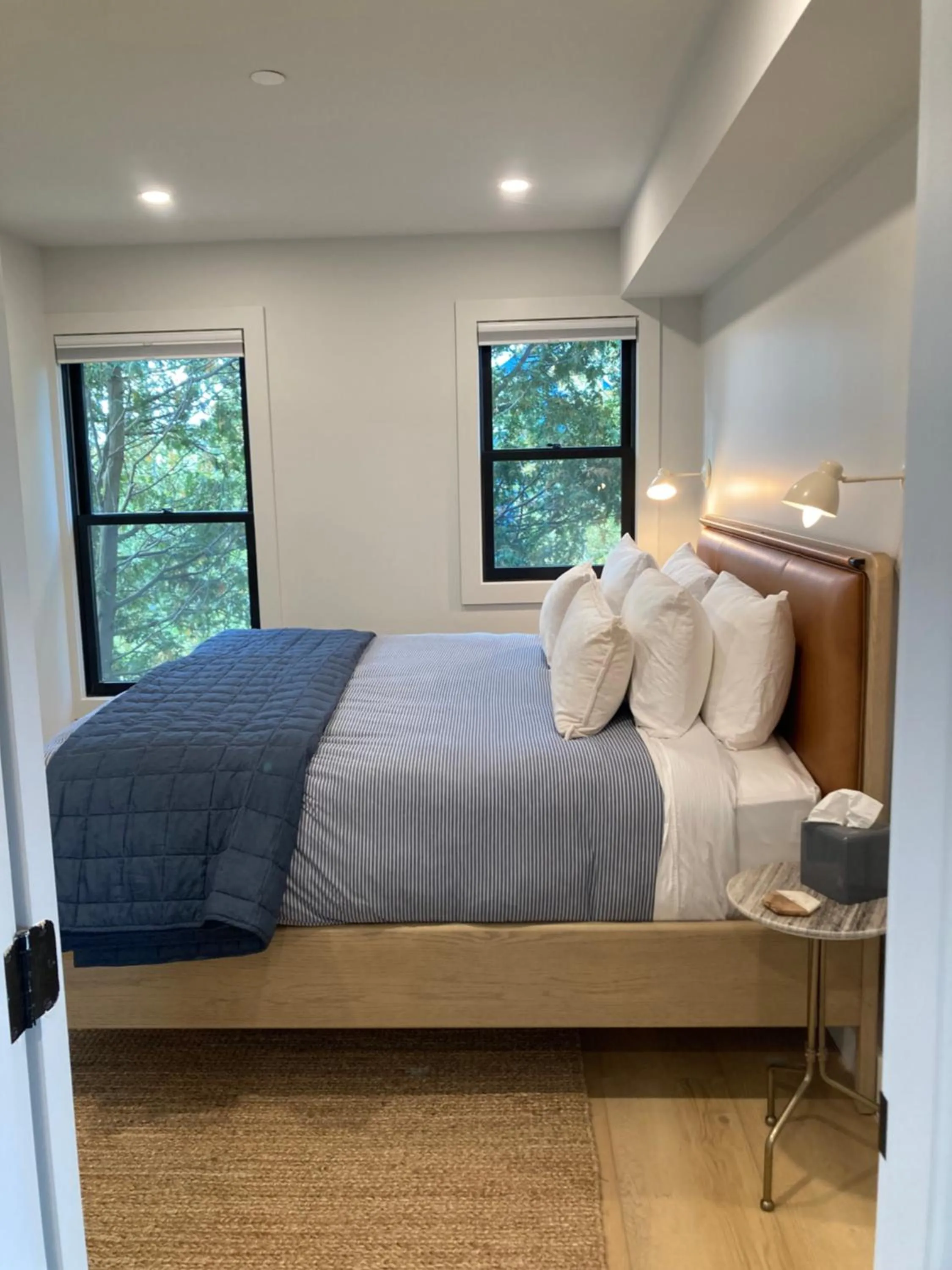 Bed in GREAT ISLAND INN - A Modern Boutique Hotel