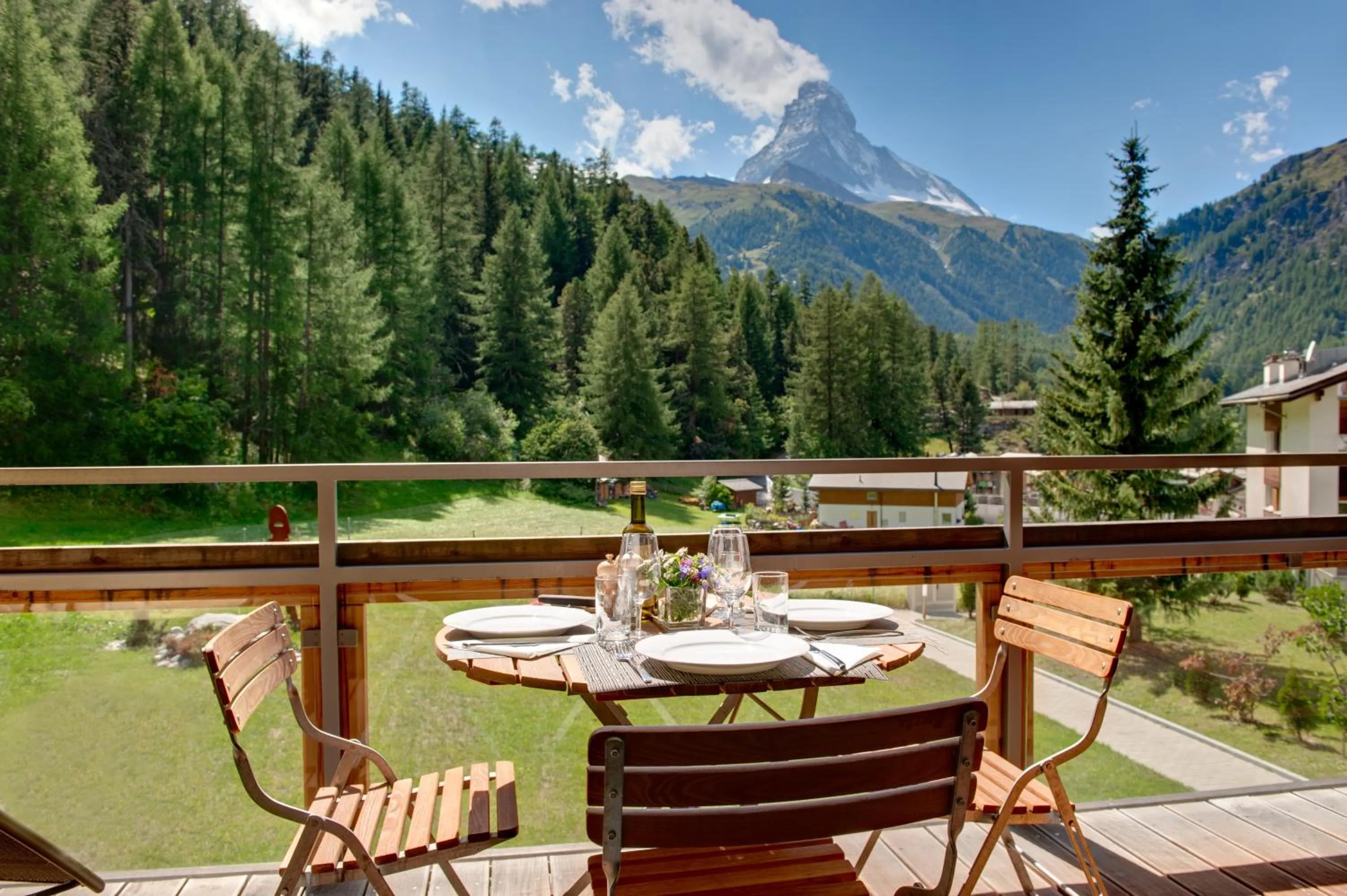 Day in Chalet Altesse - Premium Apartments