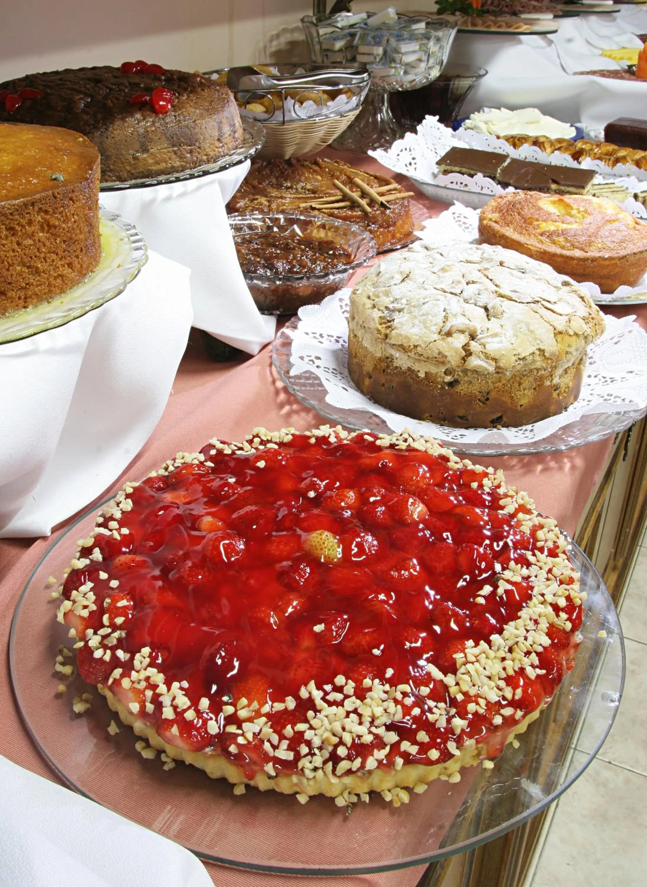 Breakfast in Hotel Shallon