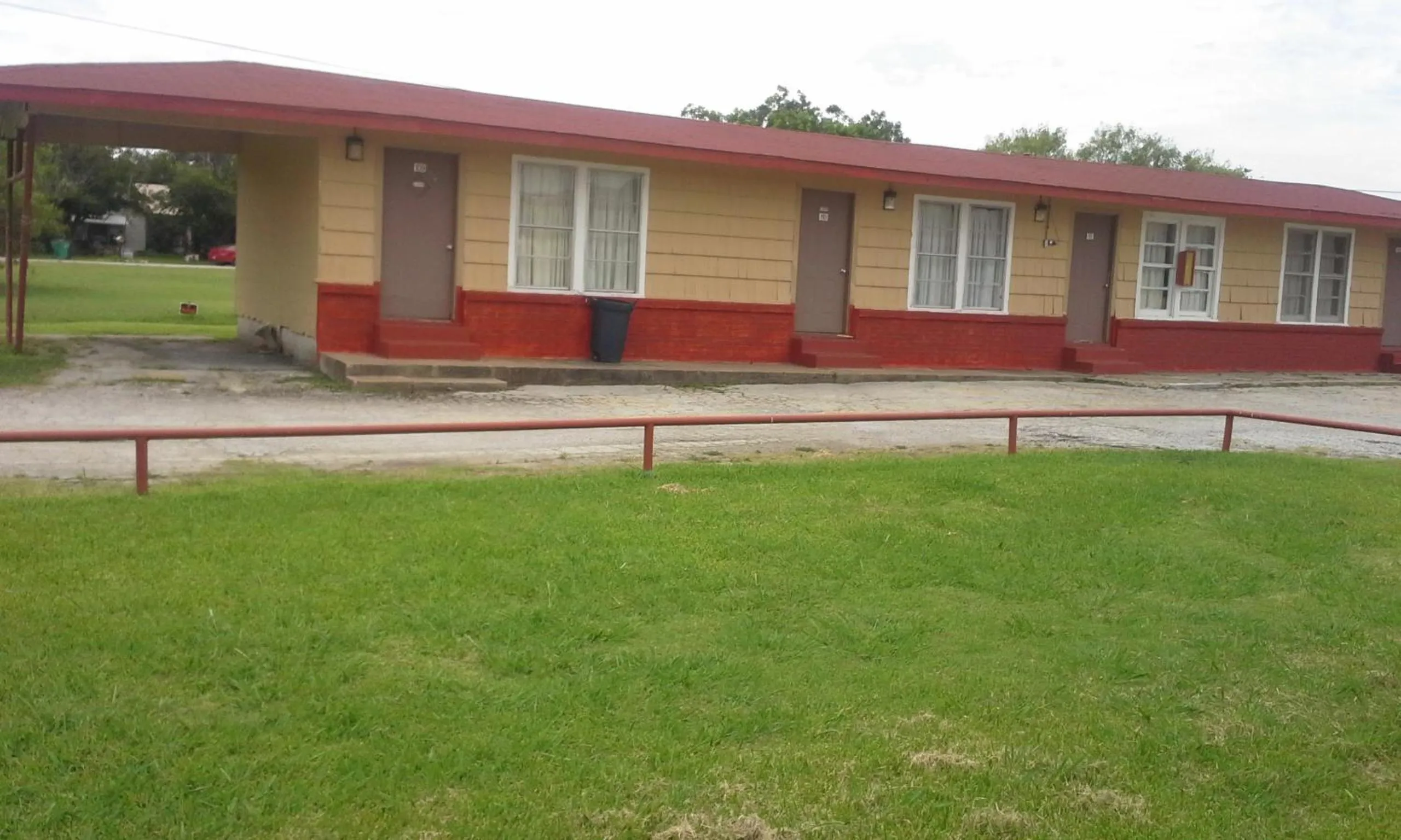 Property building in Relax Inn Ranger