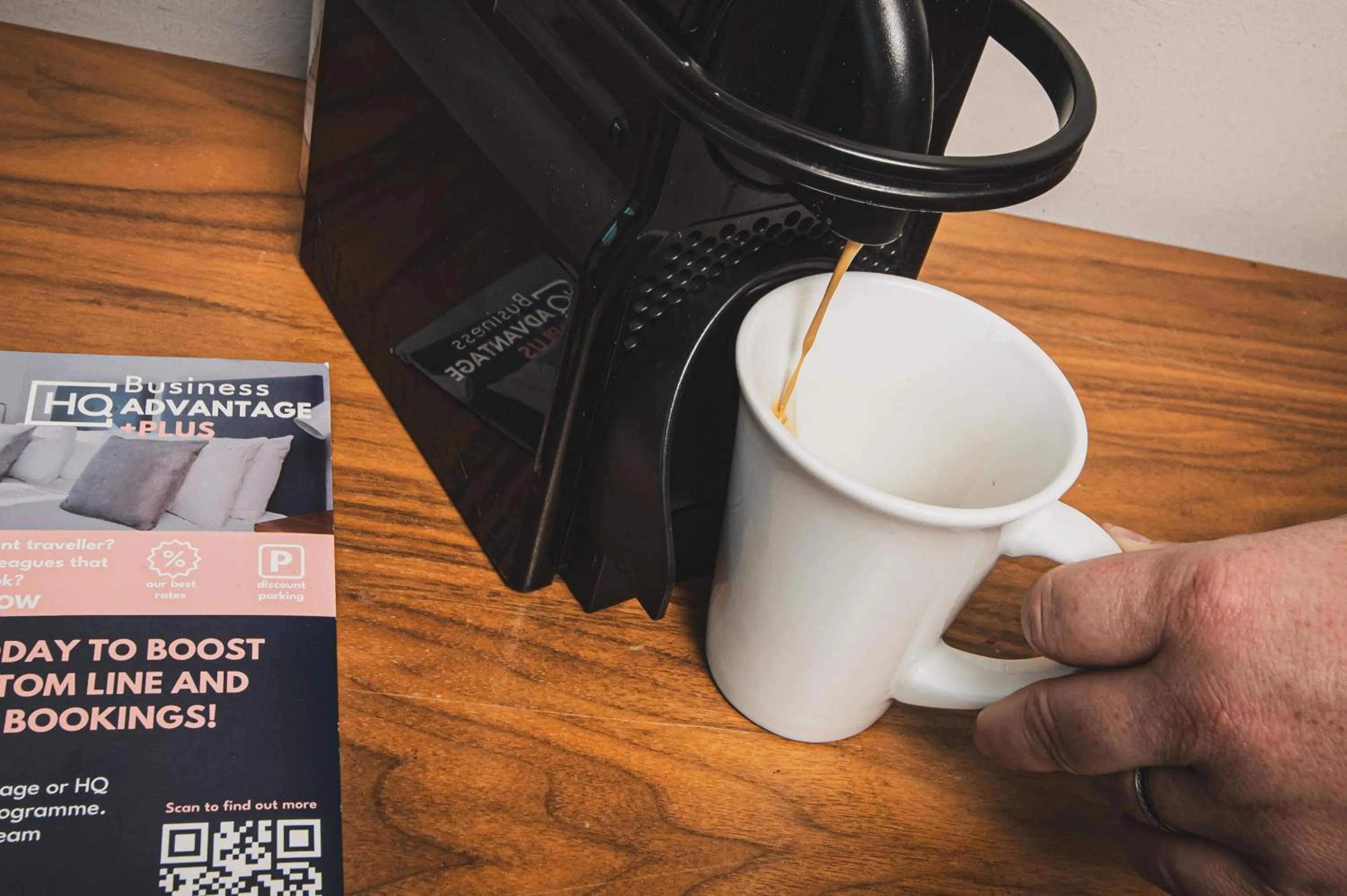 Coffee/tea facilities in HQ Aparthotel Farnborough