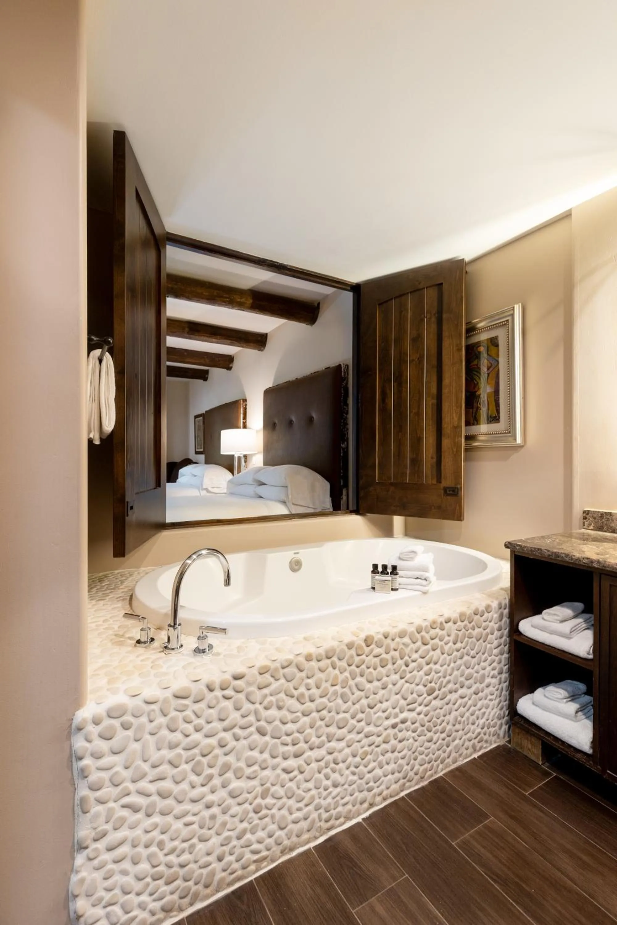 El Monte Sagrado Resort & Spa