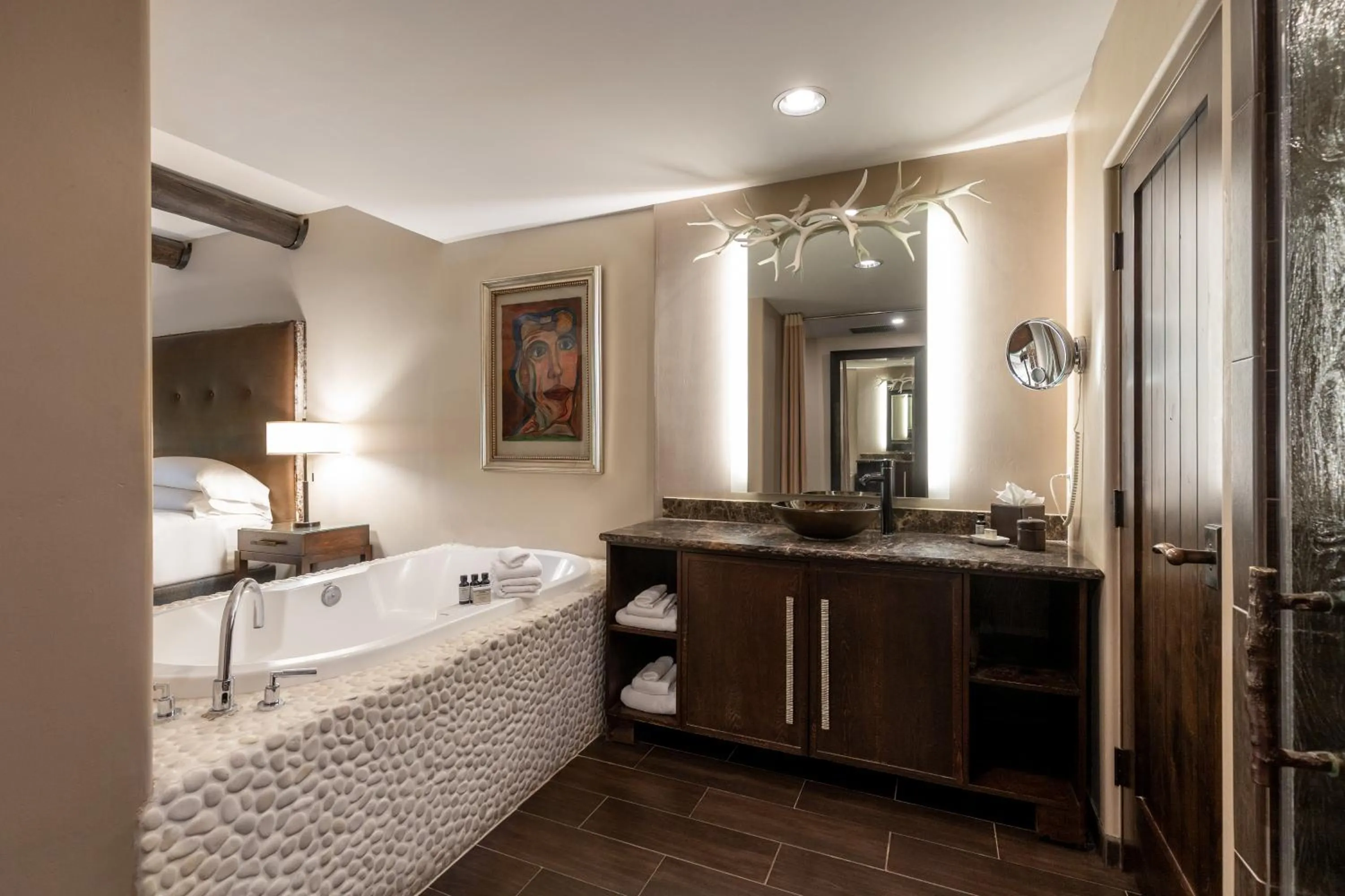 El Monte Sagrado Resort & Spa