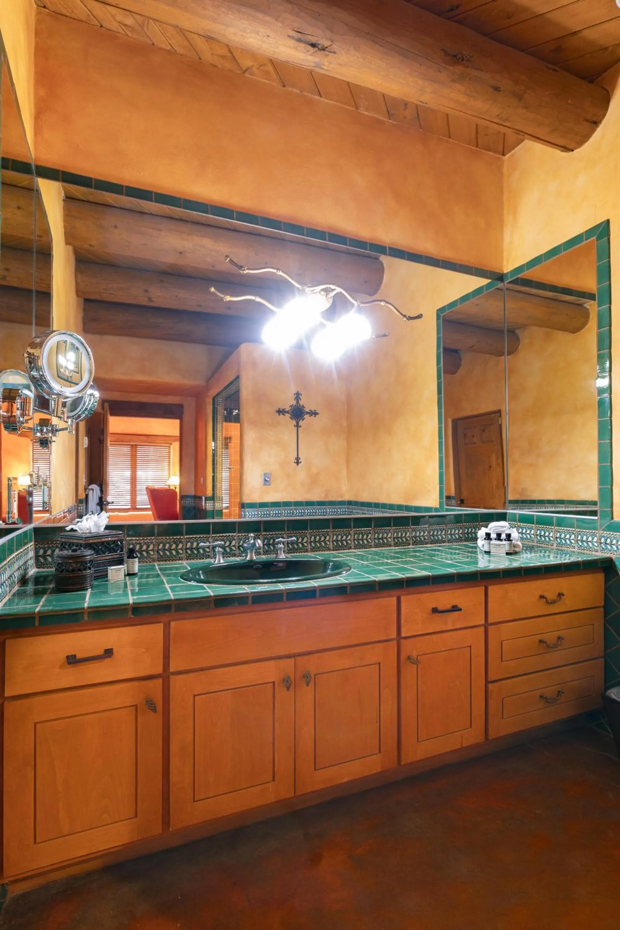 El Monte Sagrado Resort & Spa