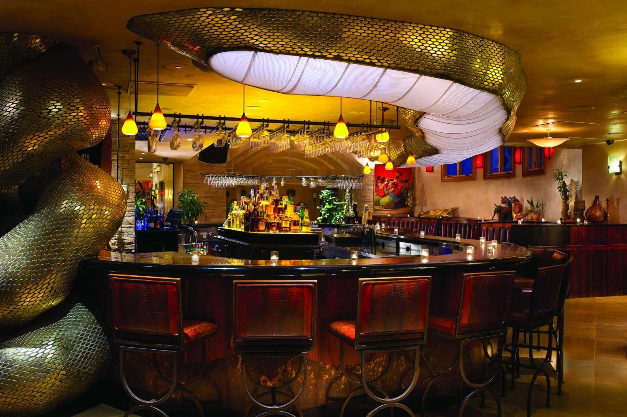 Lounge or bar in El Monte Sagrado Resort & Spa