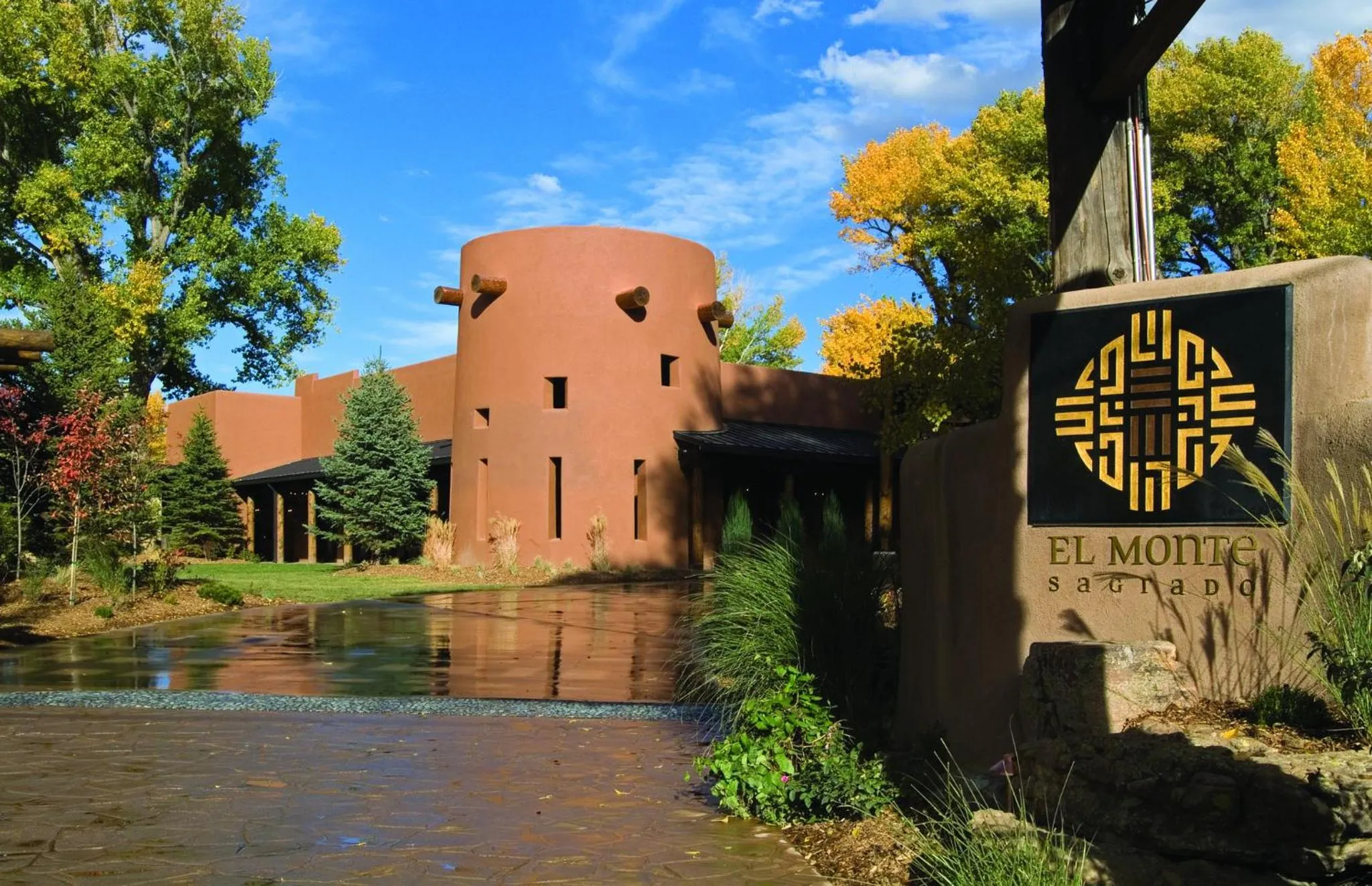 Property building in El Monte Sagrado Resort & Spa