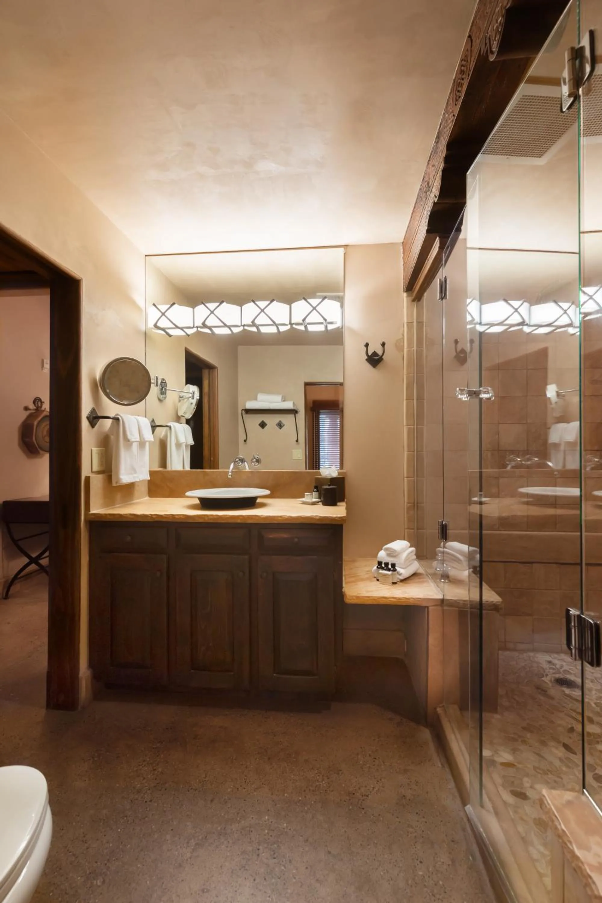 El Monte Sagrado Resort & Spa