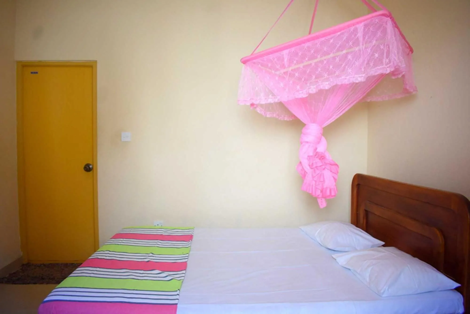Bedroom, Bed in Yaswi Guest House