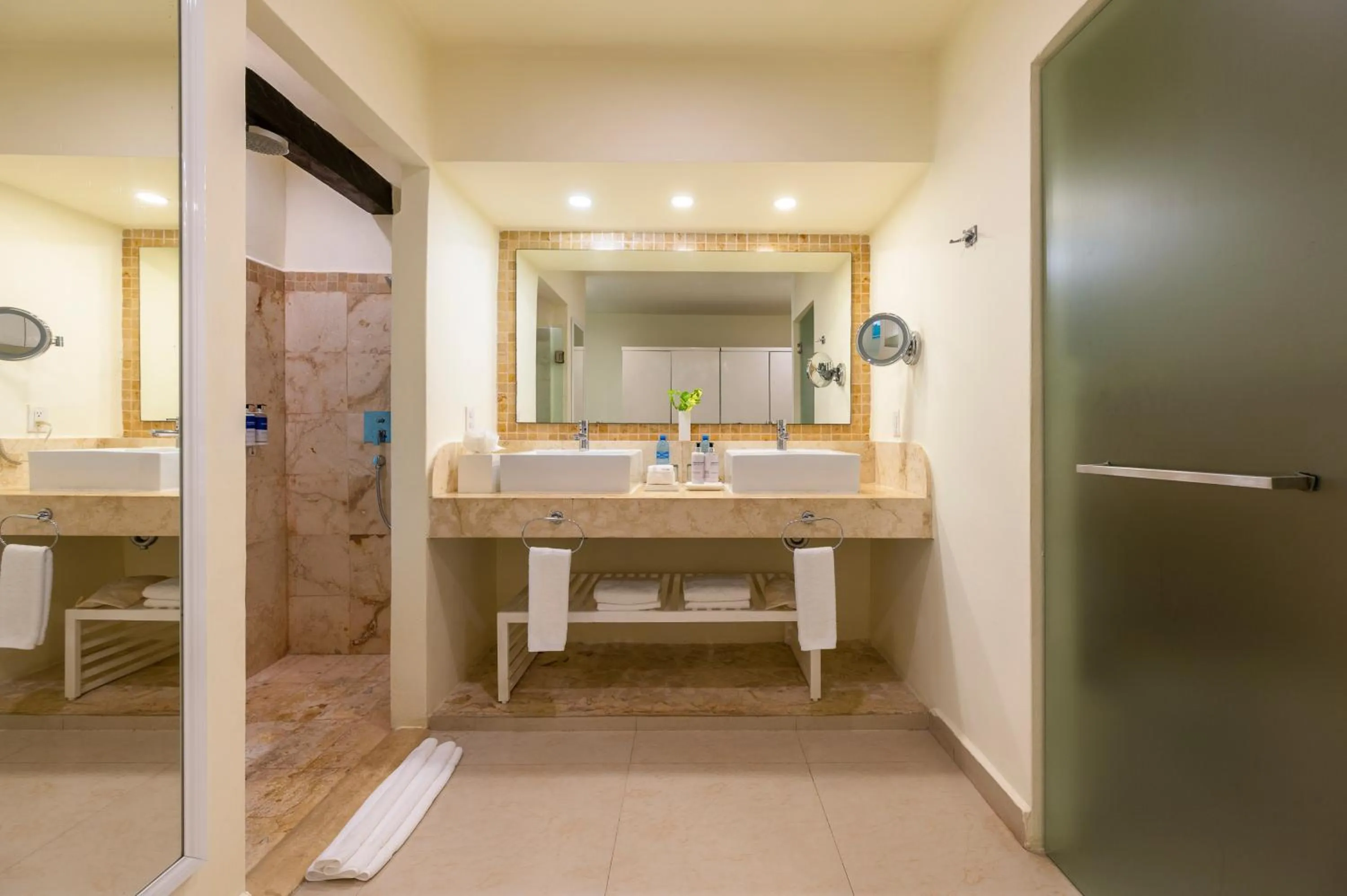 Bathroom in Palmar Beach Resort and Spa Riviera Maya - All Inclusive