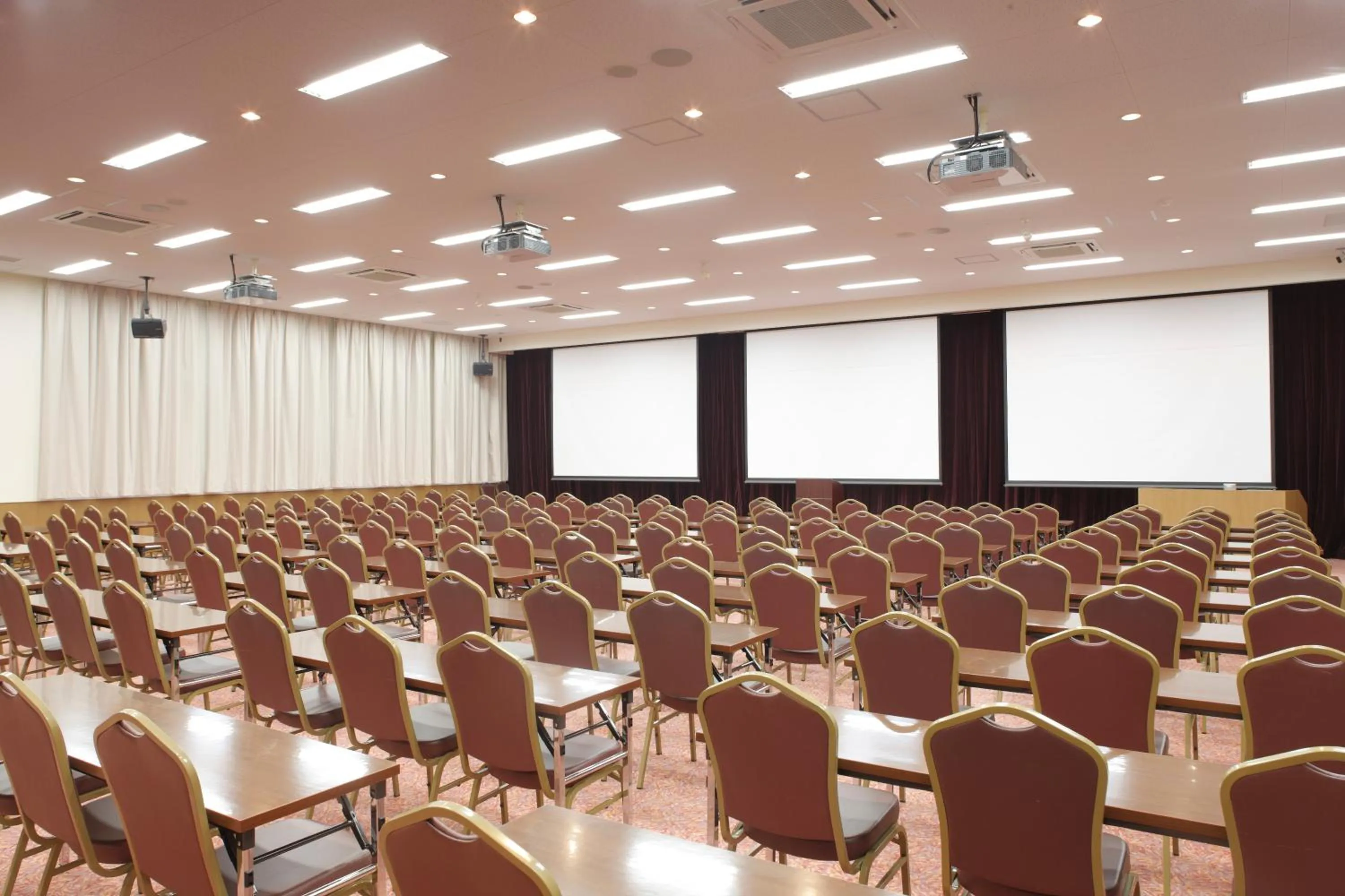 Meeting/conference room in S.Training Center Hotel Osaka