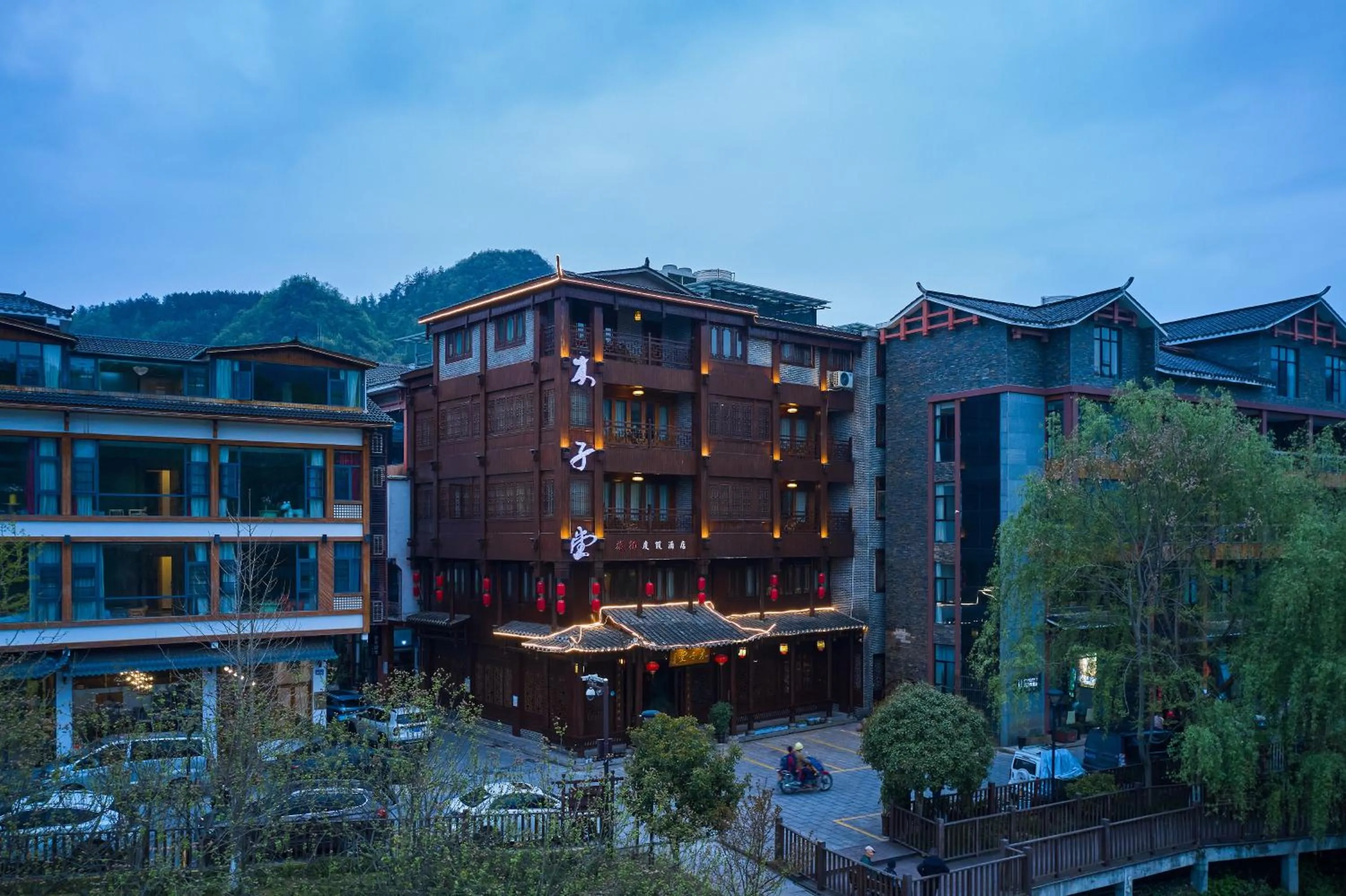 Property building in Lee's Boutique Resort