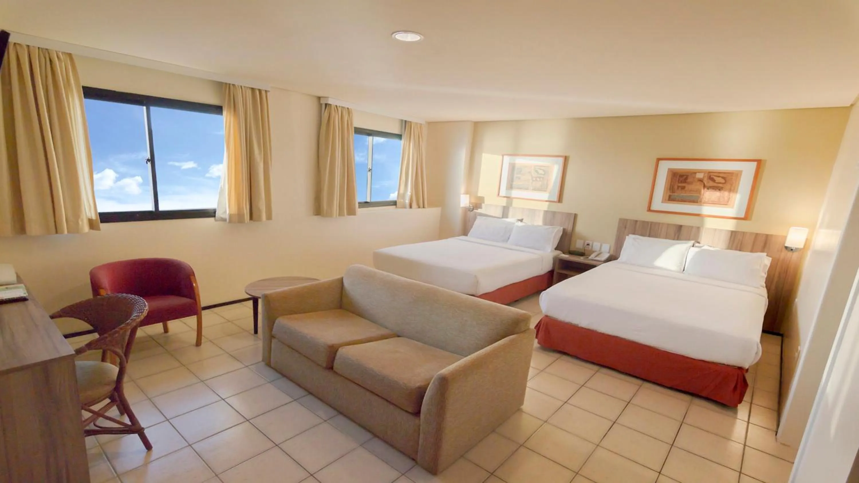 Photo of the whole room, Bed in Holiday Inn Fortaleza by IHG