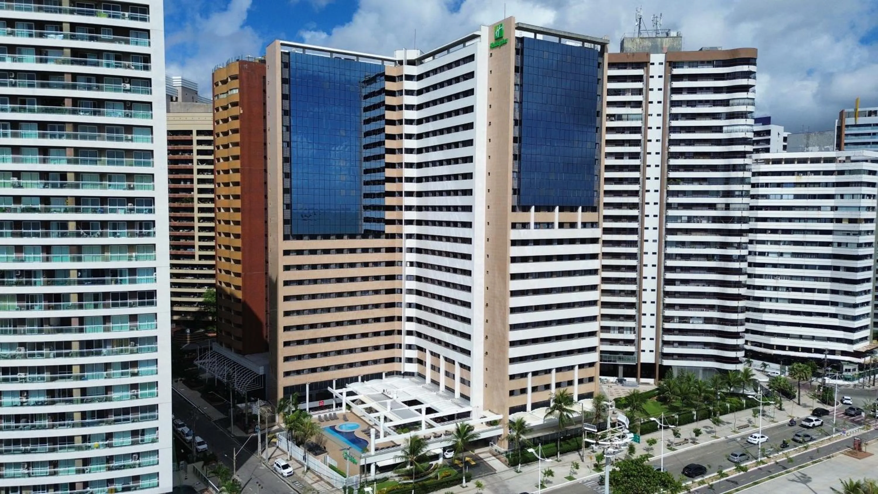 Property building in Holiday Inn Fortaleza by IHG