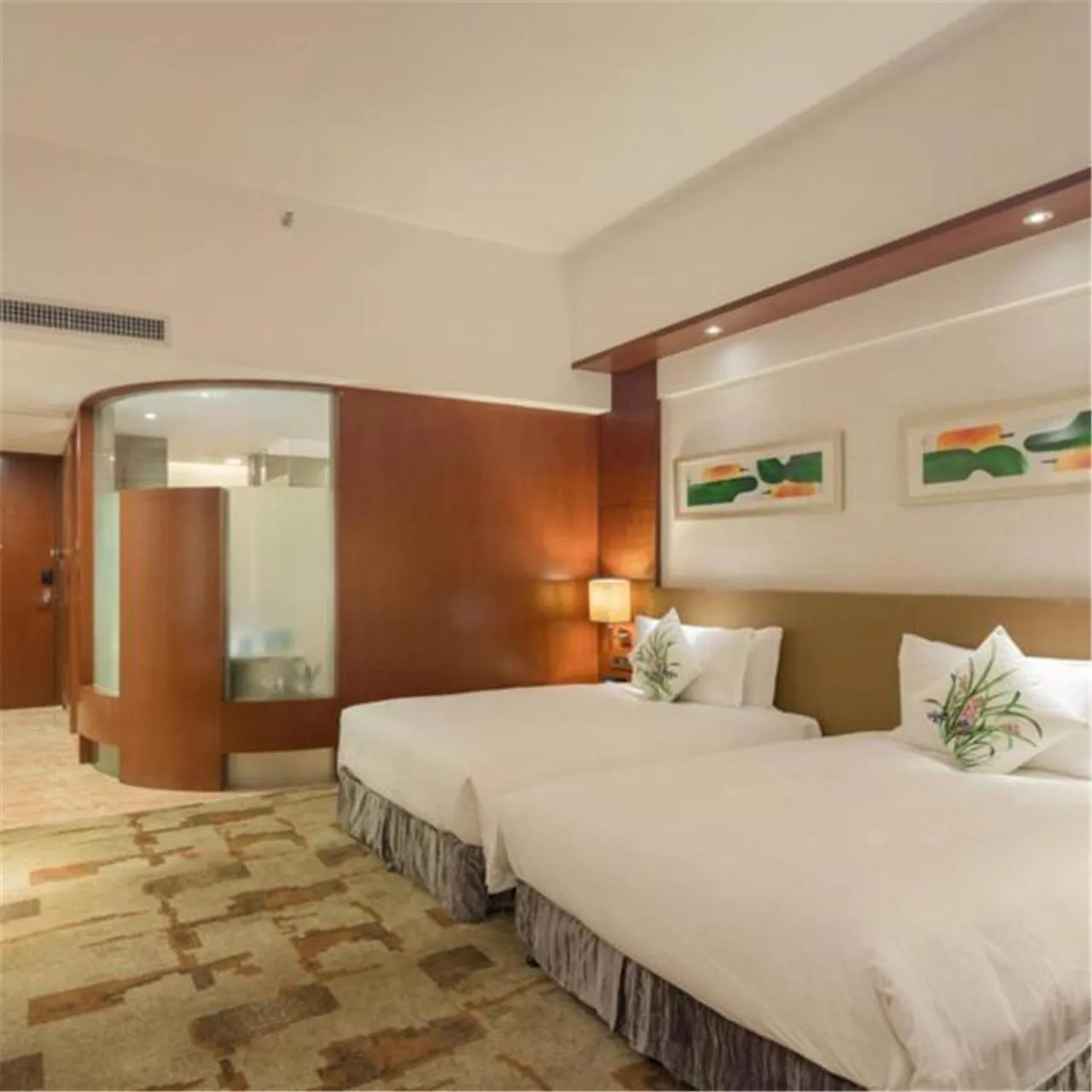 Bed in Cinese Hotel Dongguan Shijie