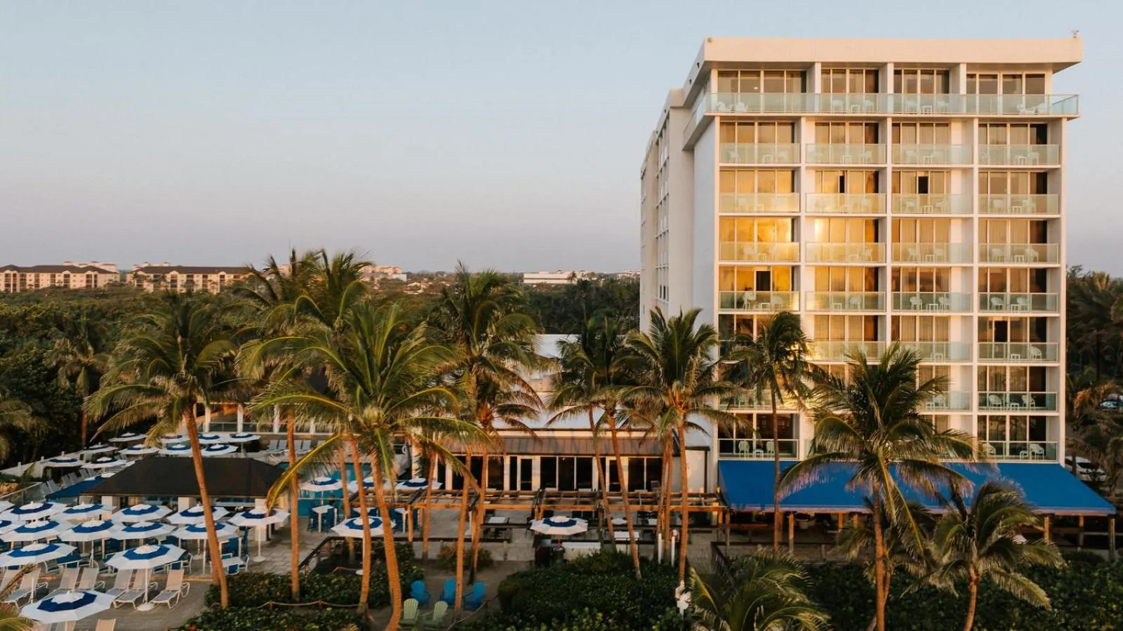 Jupiter Beach Resort & Spa