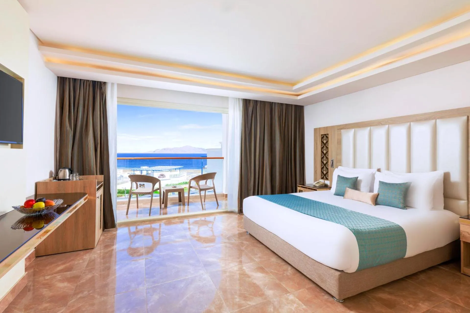 Bedroom, Bed in Pickalbatros Palace Sharm "Aqua Park"- All inclusive