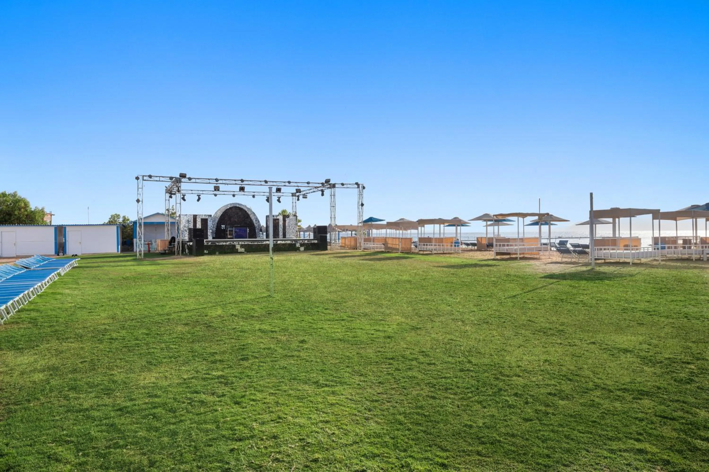 Day in Pickalbatros Palace Sharm "Aqua Park"- All inclusive