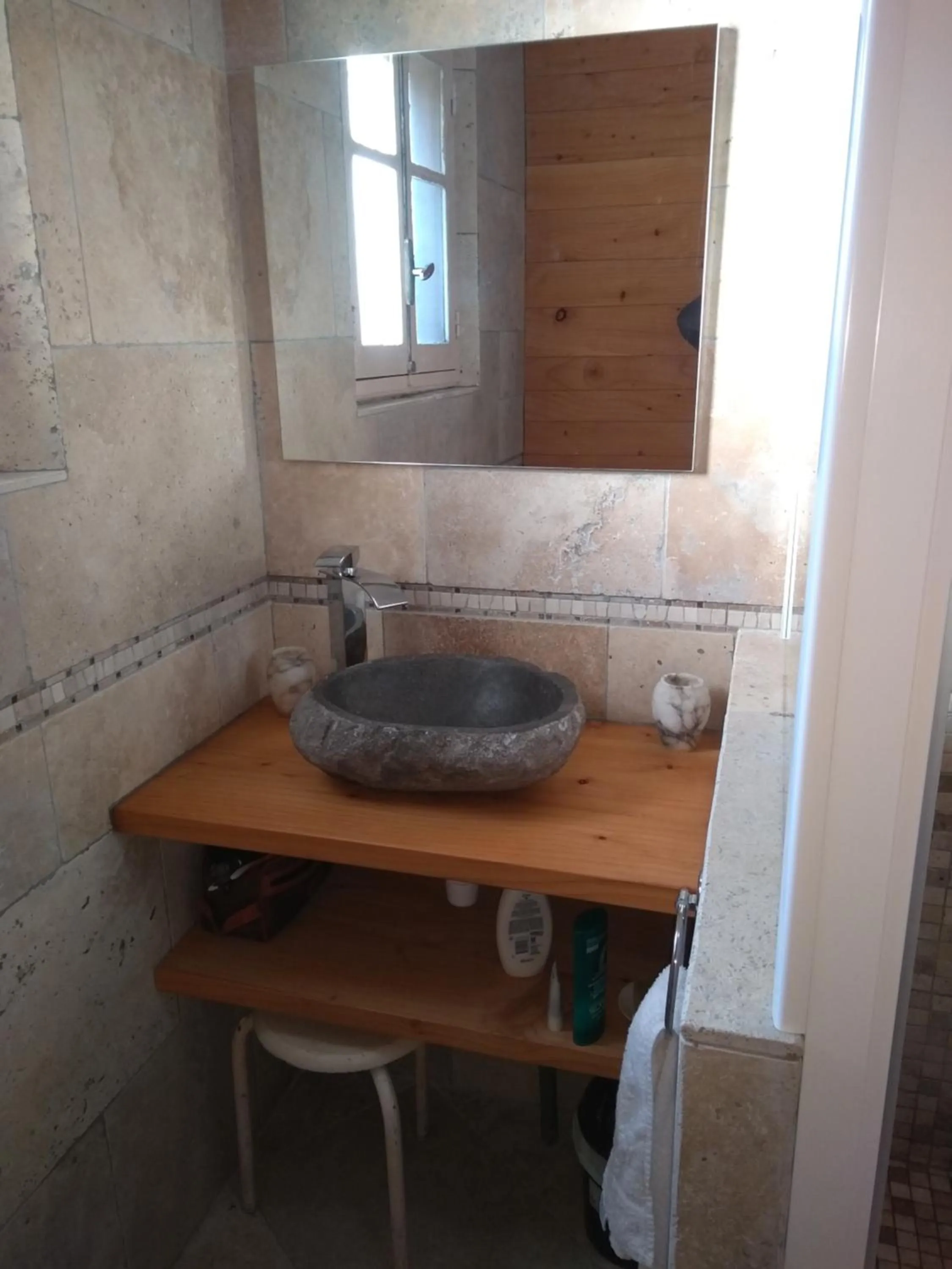 Bathroom in Chez Susan