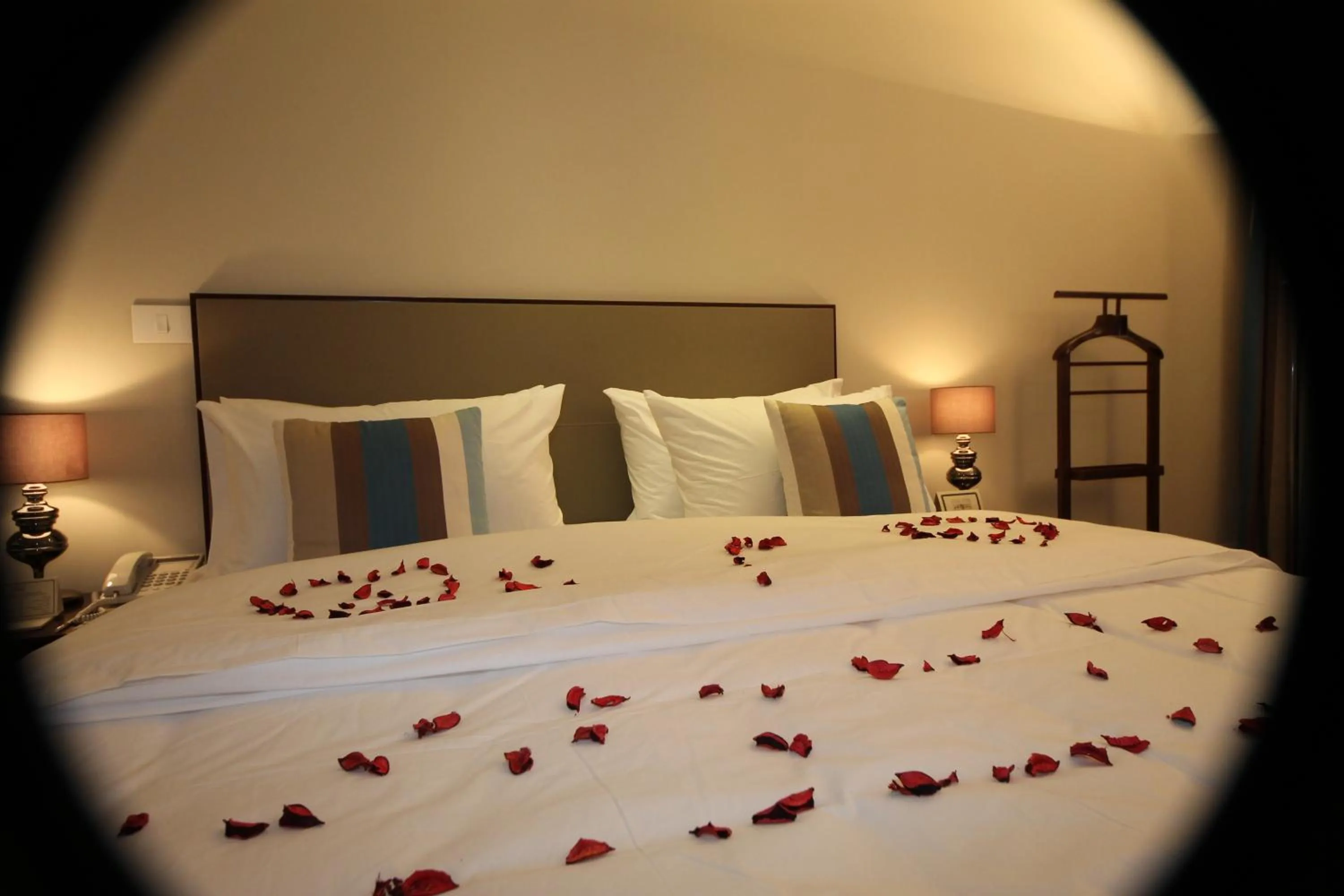 Bedroom, Bed in Casa D'or Hotel