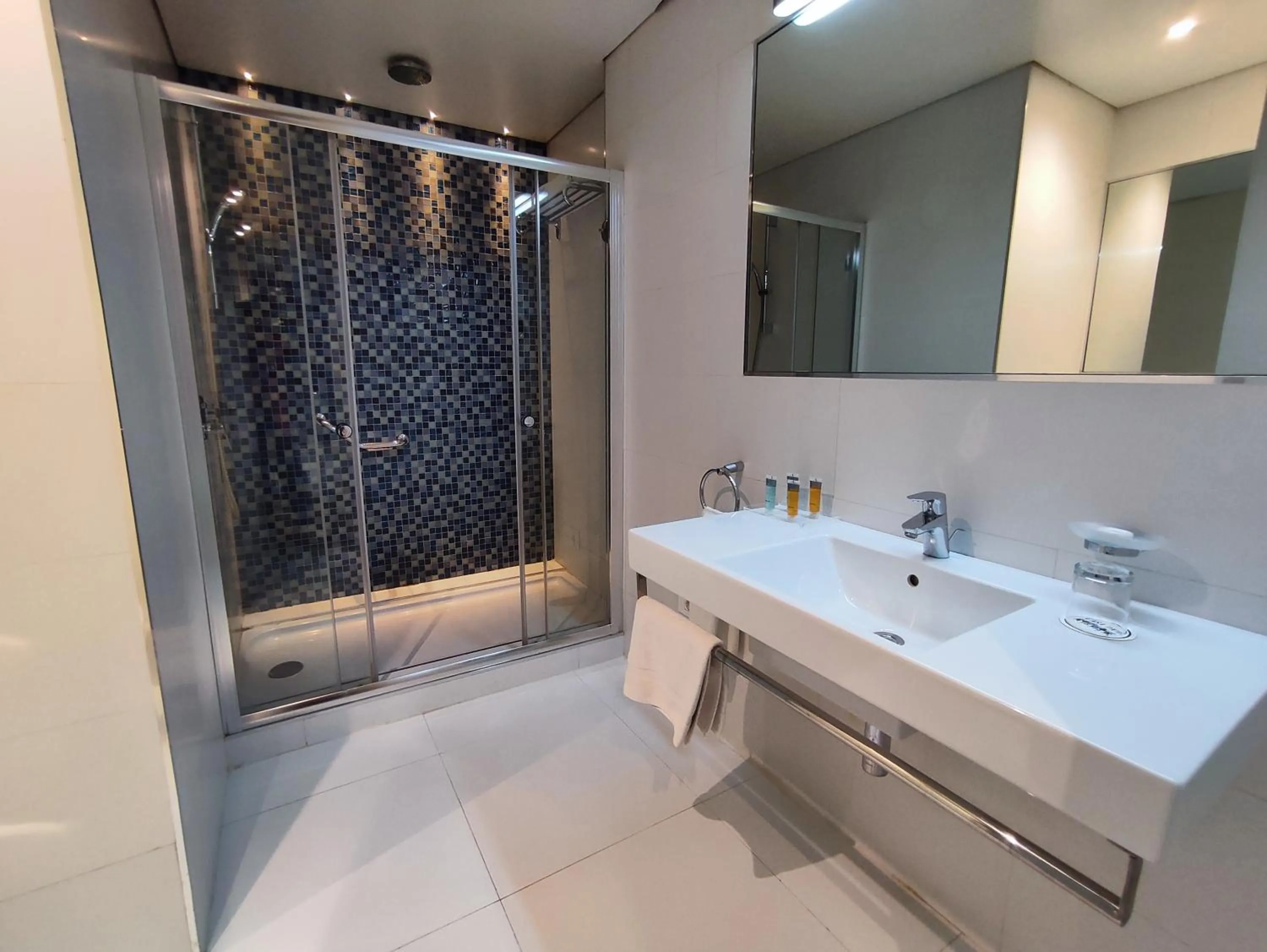 Bathroom in Casa D'or Hotel