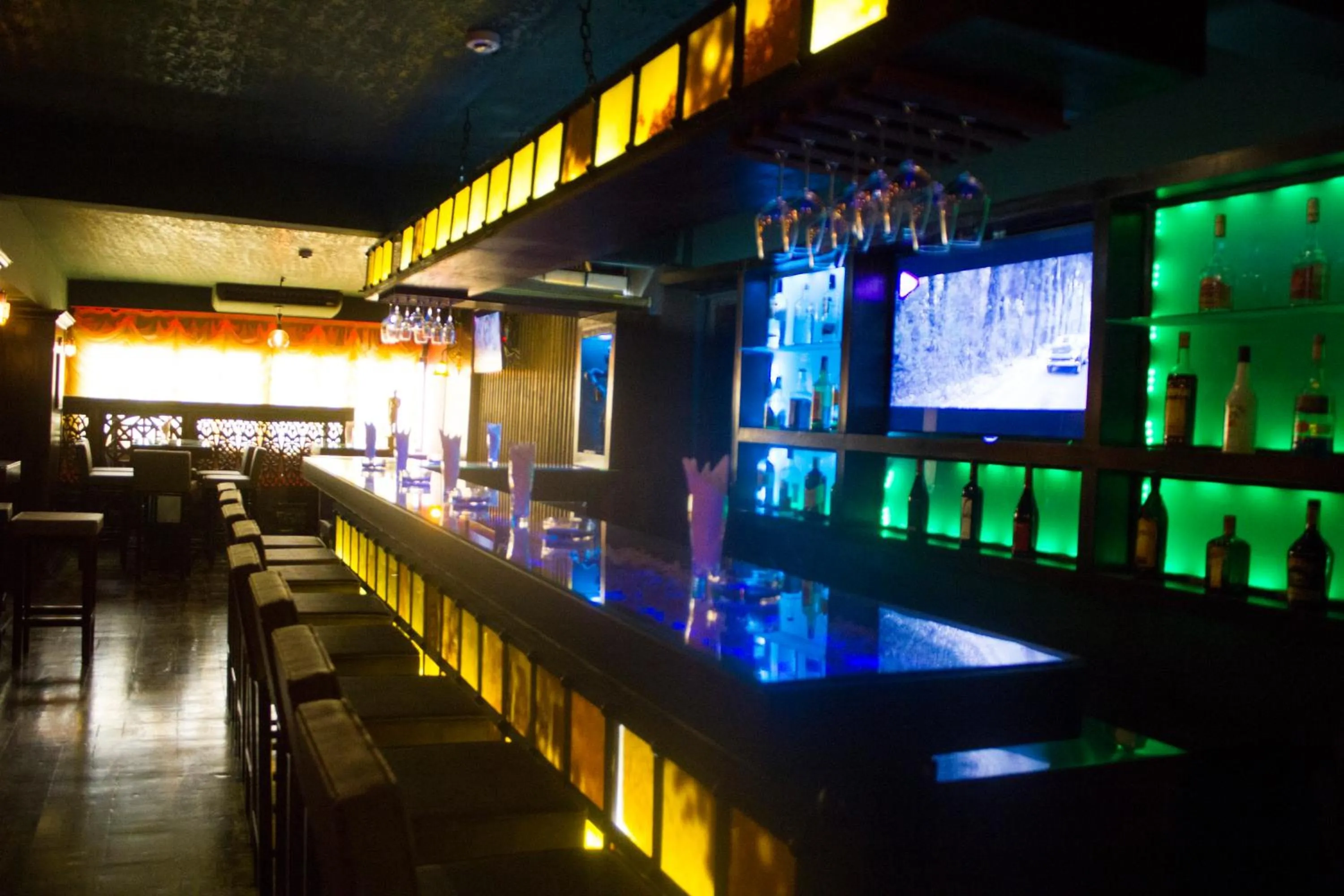 Nightclub / DJ in Zayed Hotel